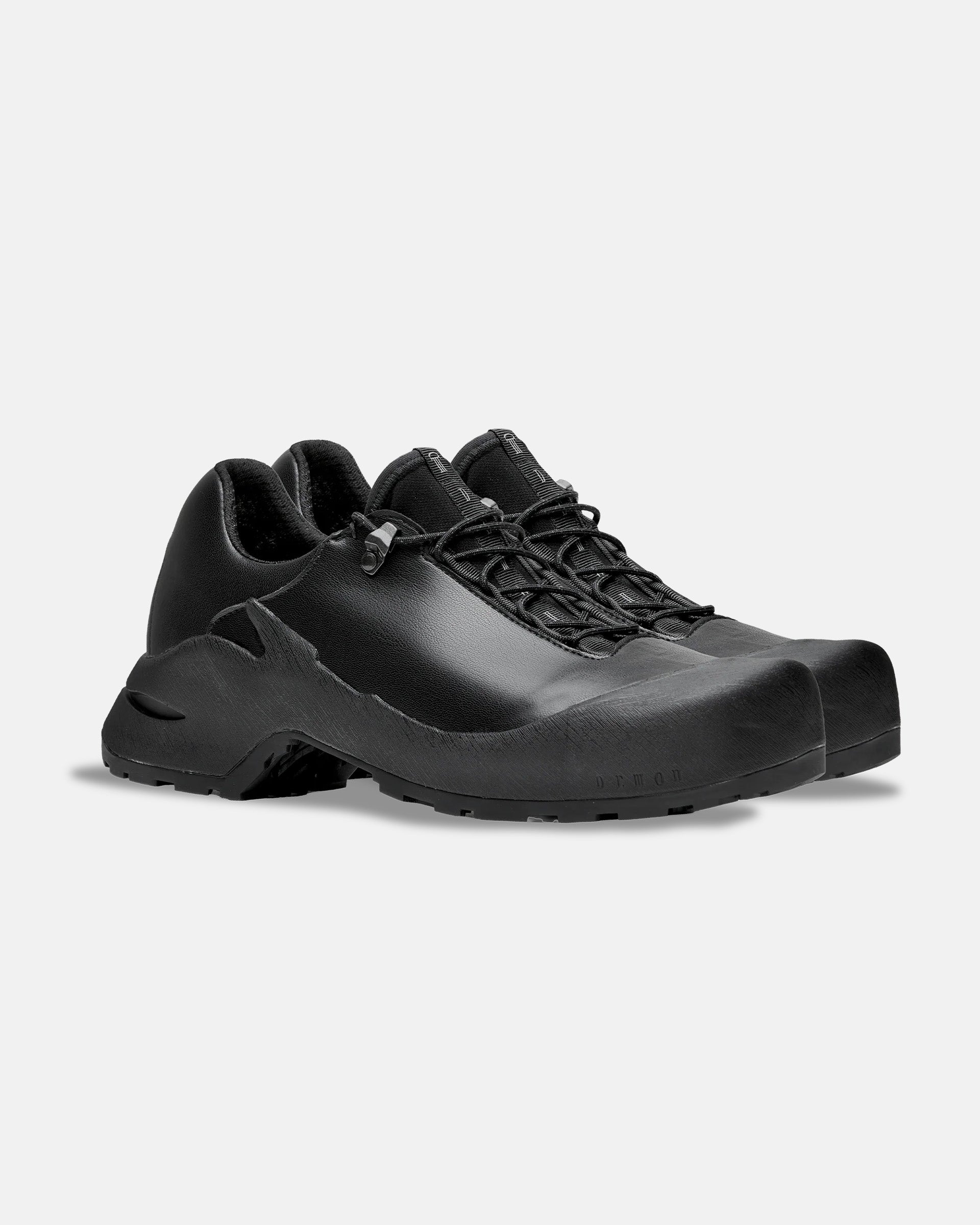 Hono Lite Sneakers in Black