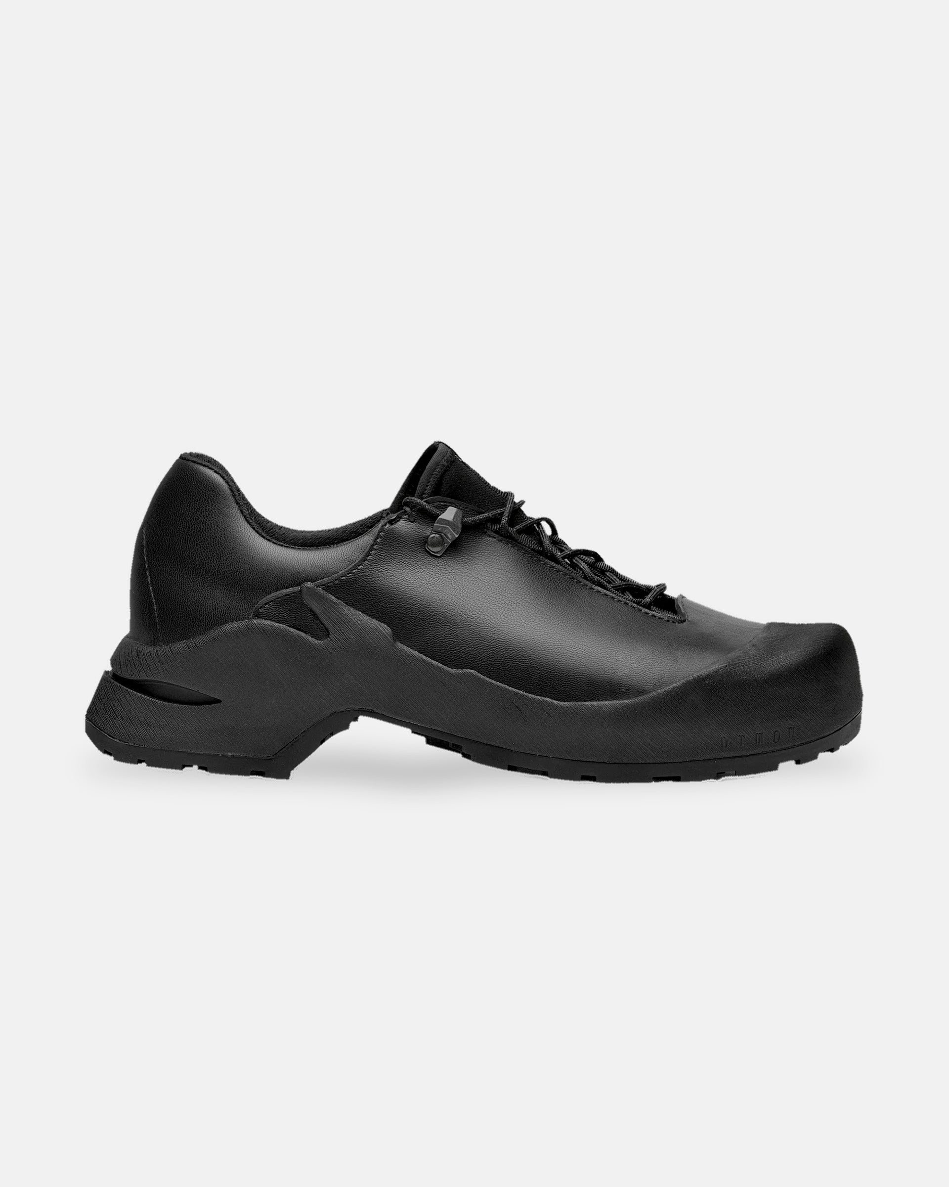 Hono Lite Sneakers in Black