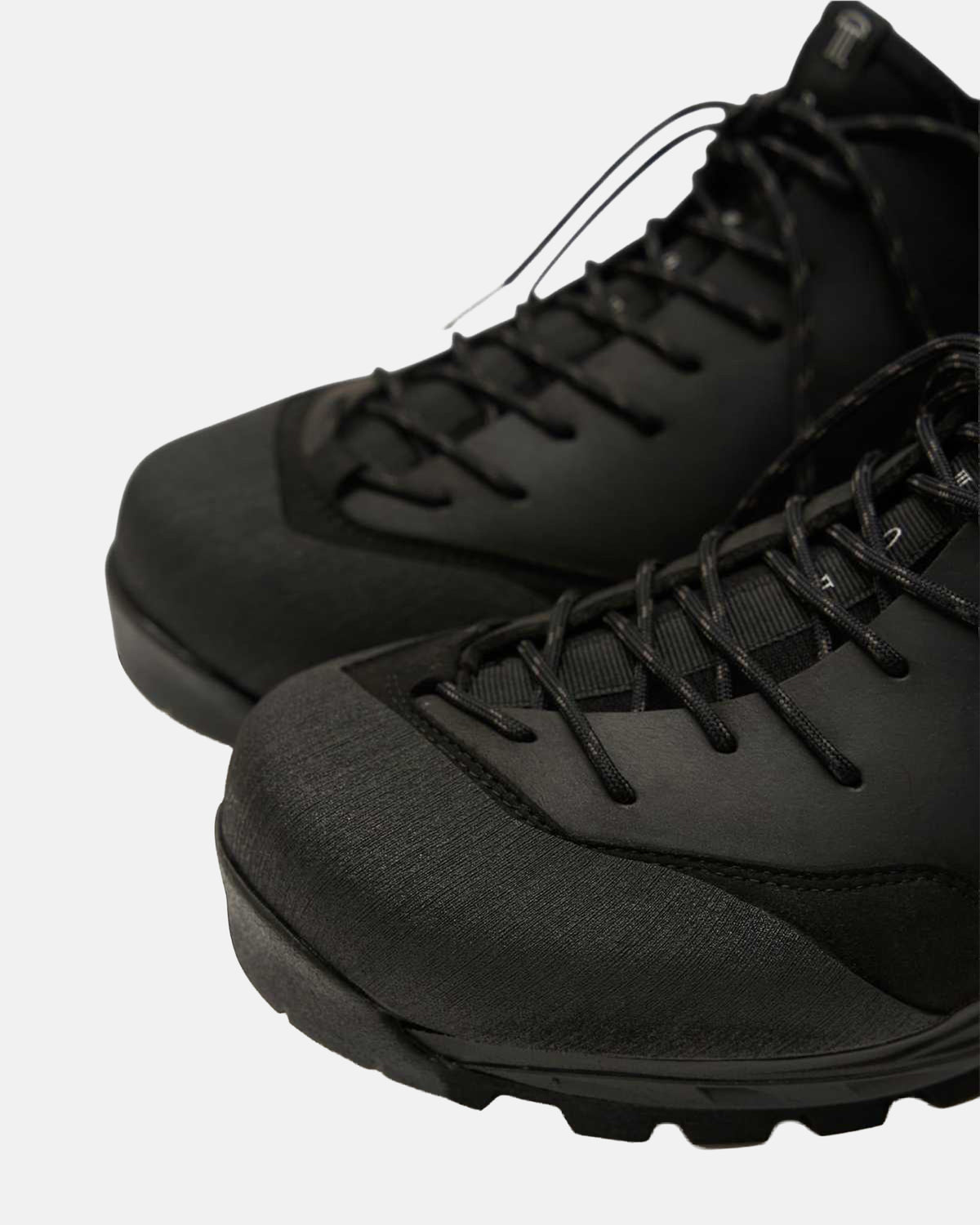 Kresta Gaiter in Black