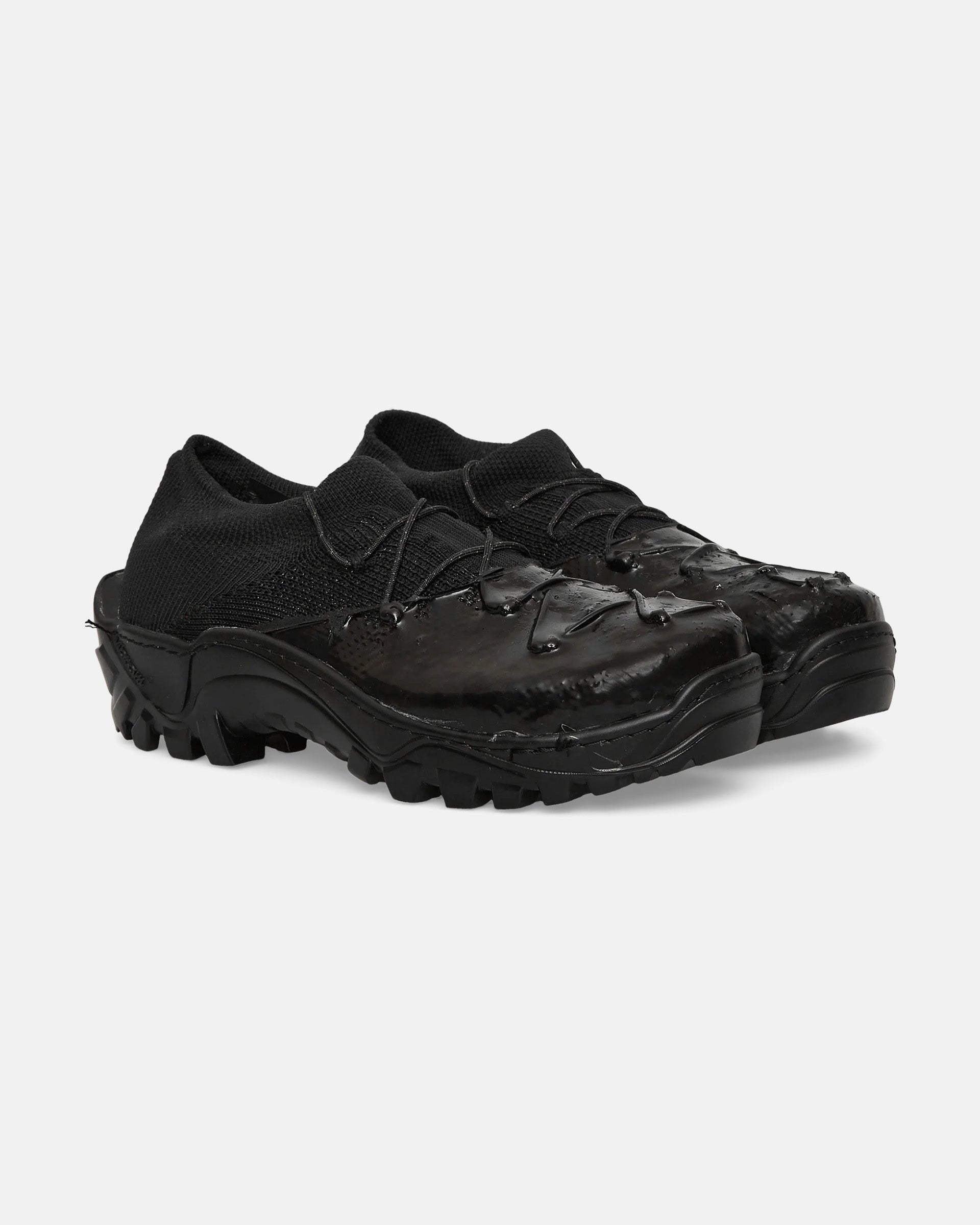 Vipara Sneakers in Black