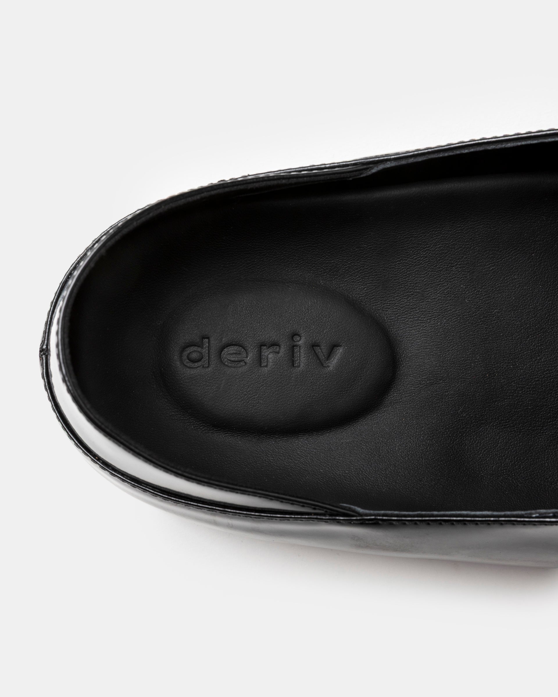 04 Glace Calf Slipper in Black