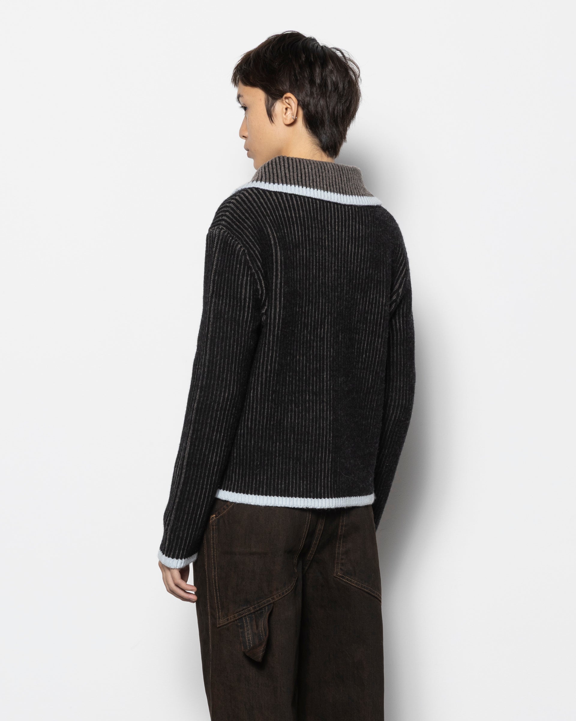 Huddle Zip Sweater in Blackbird