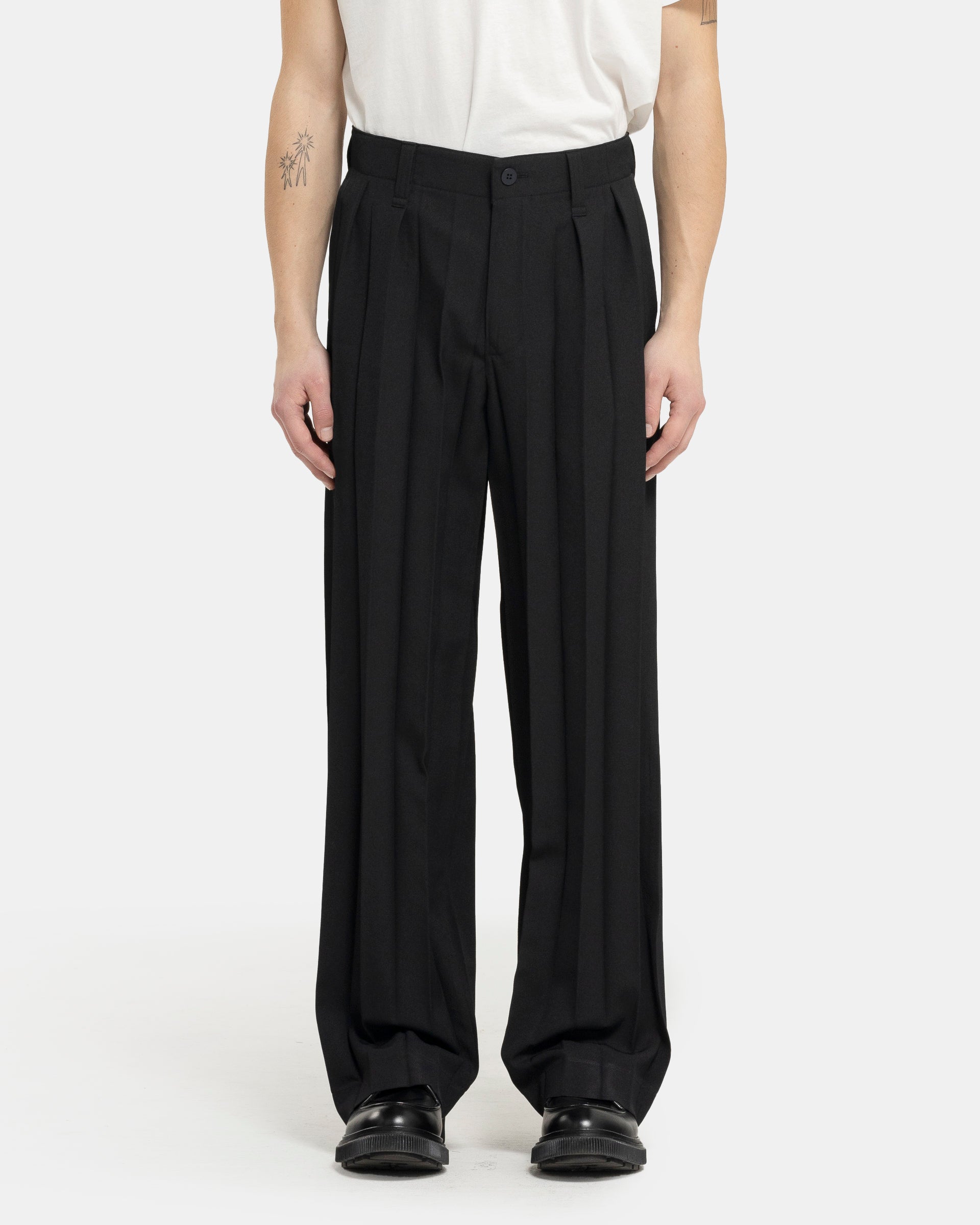 Edge Ensemble Pant in Black