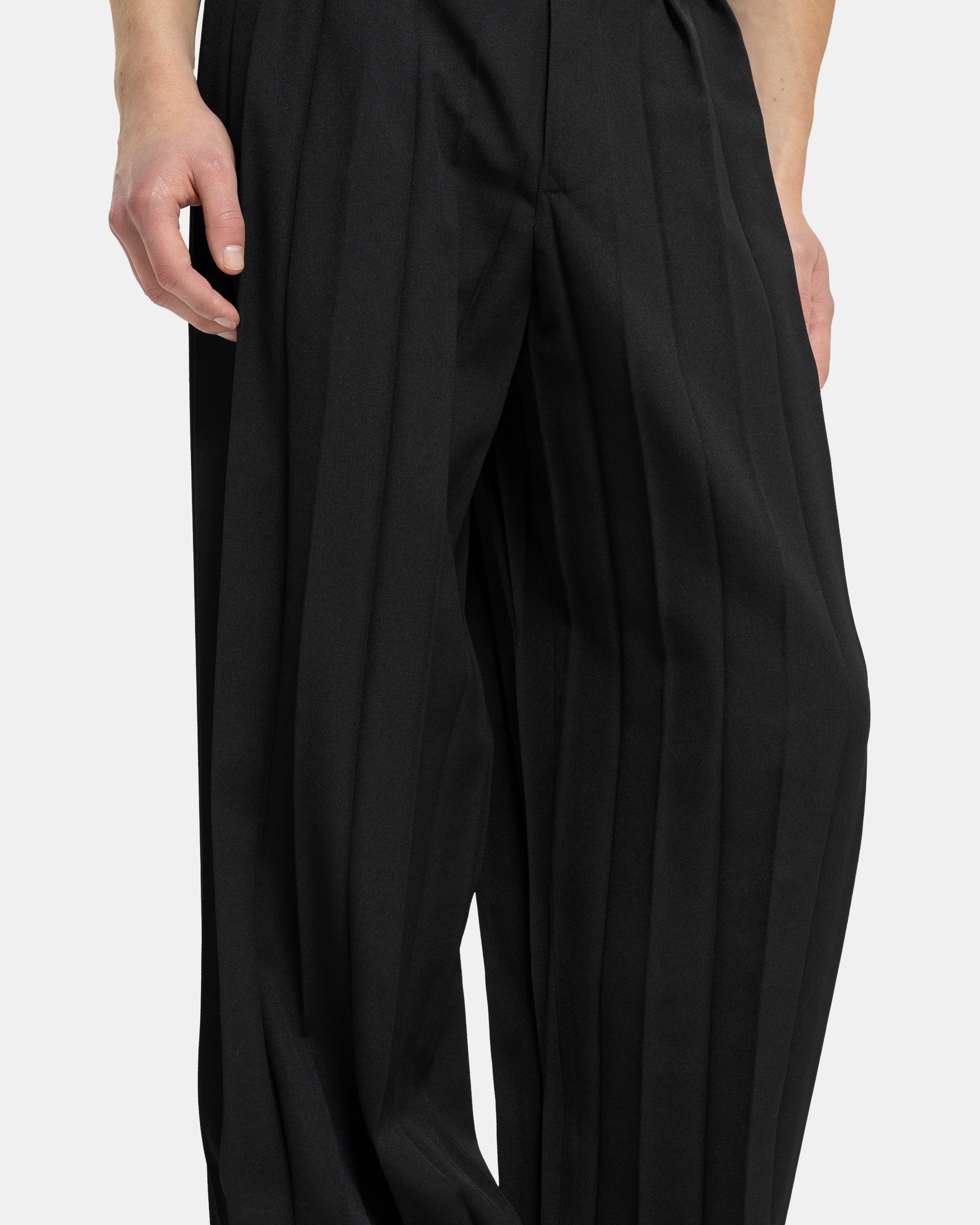 Edge Ensemble Pant in Black