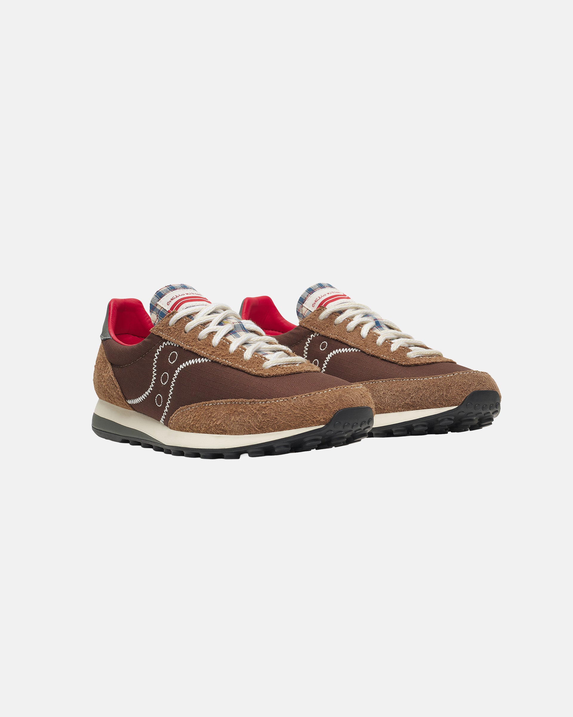 Trainer 80 in Mocha/White