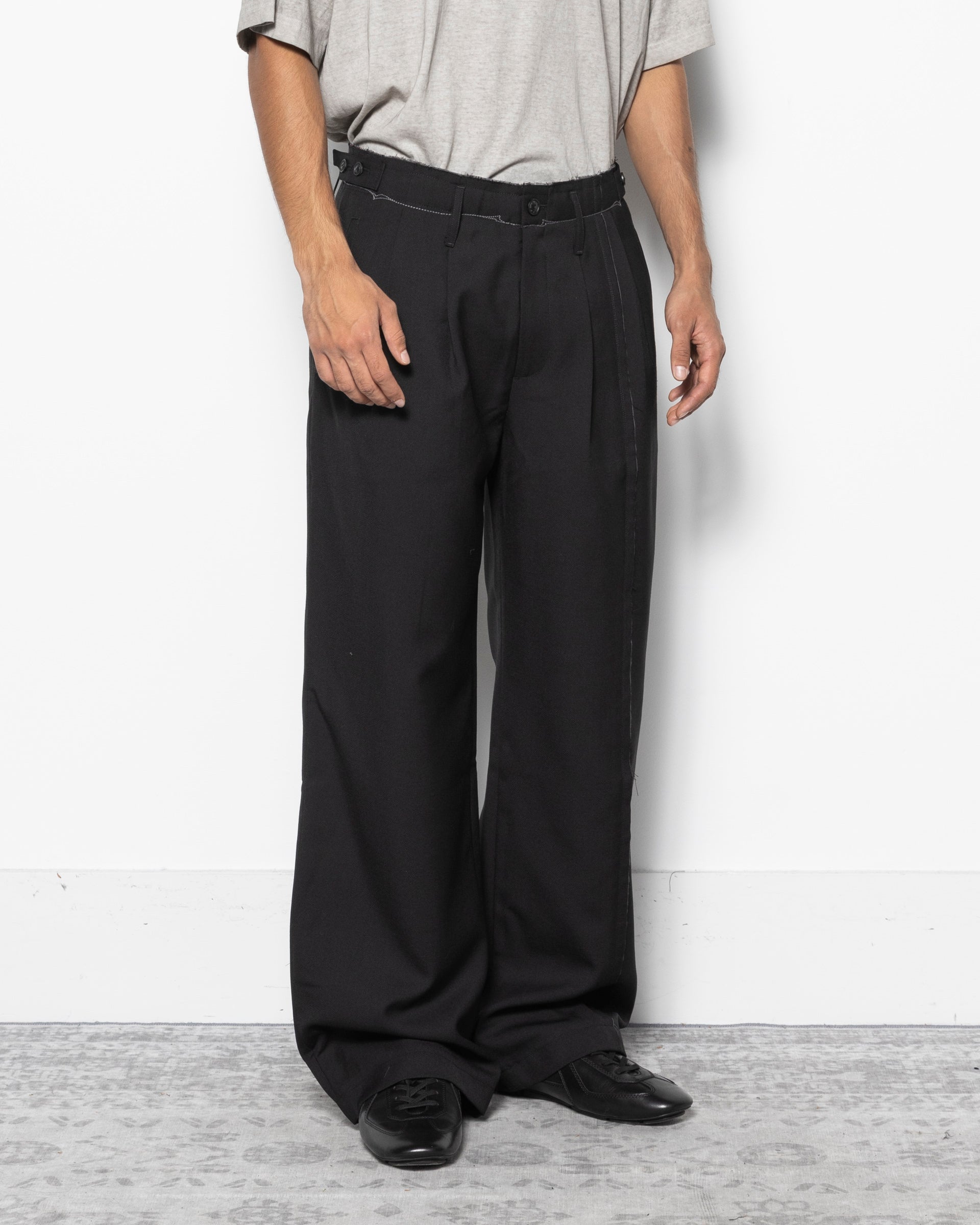 Frayed Pants in Black