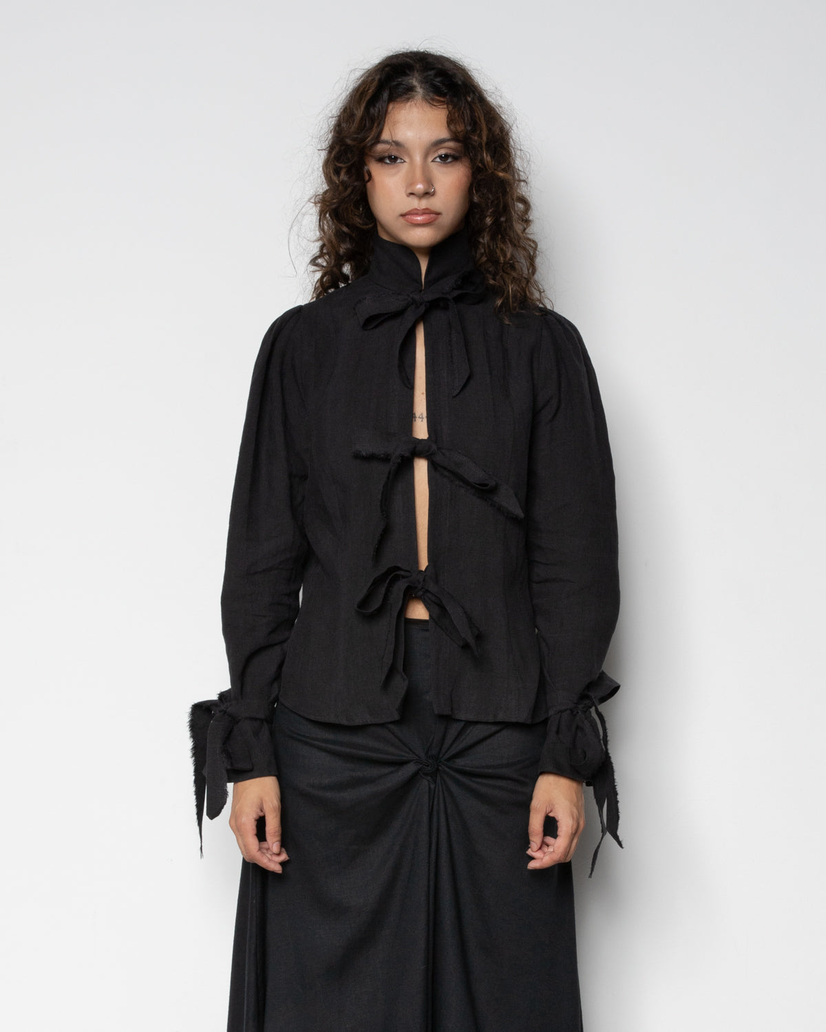 Renunciation Blouse in Black