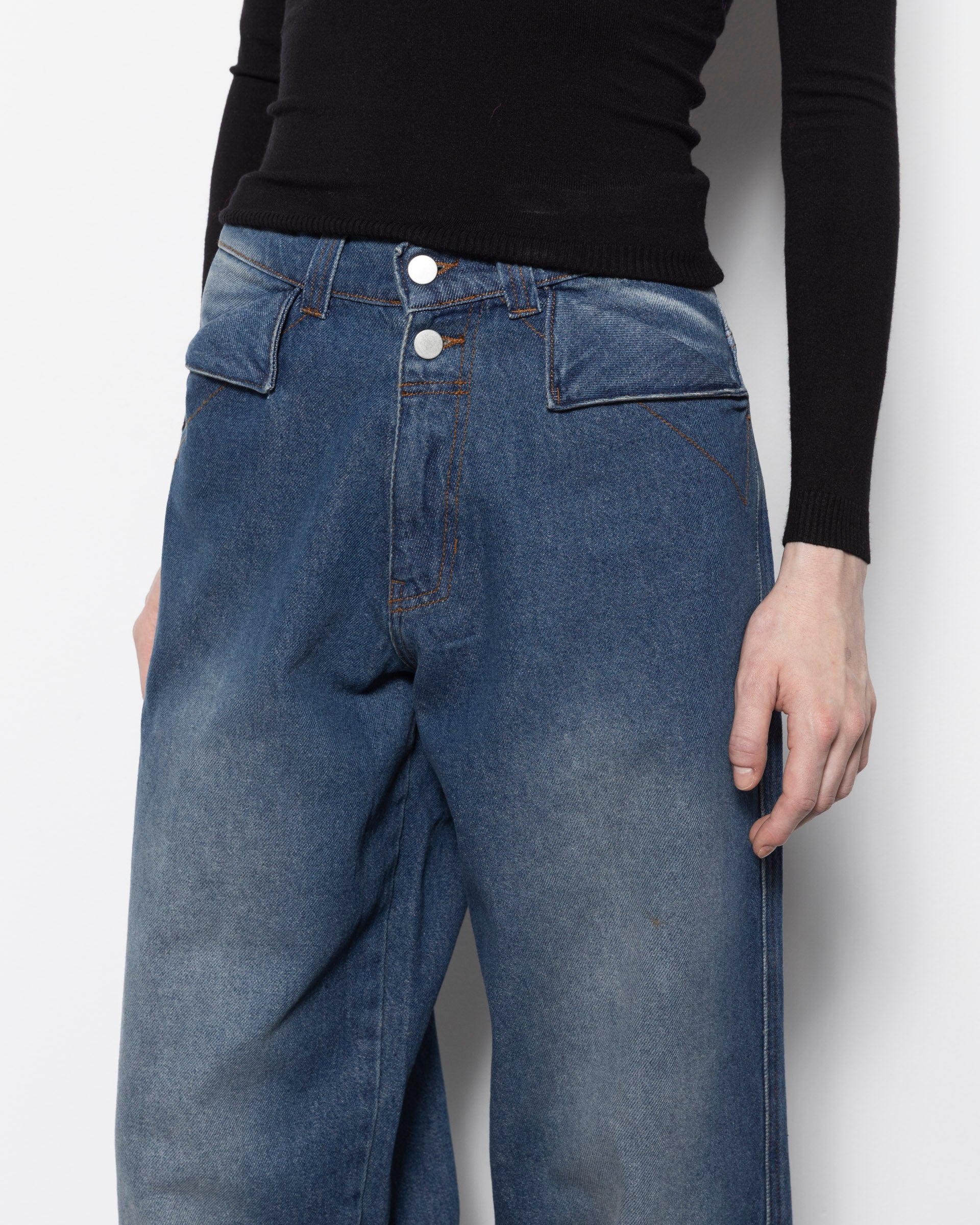 Back Trousers in Dark Blue