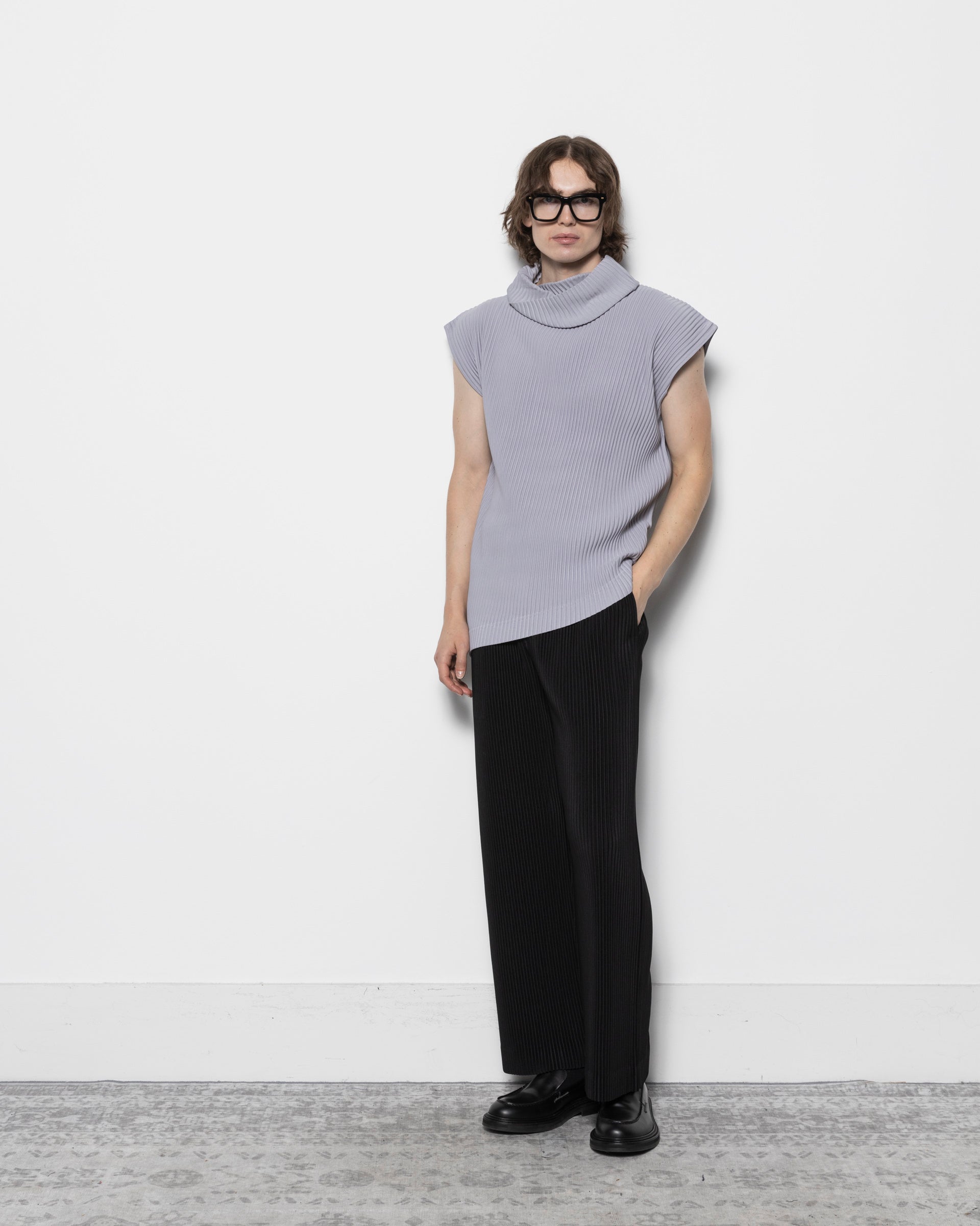 Homme Plissé Issey Miyake Angular Stone Top in Pebble Purple | Roden Homme Plissé Issey Miyake Angular Stone Top in Pebble Purple | Roden