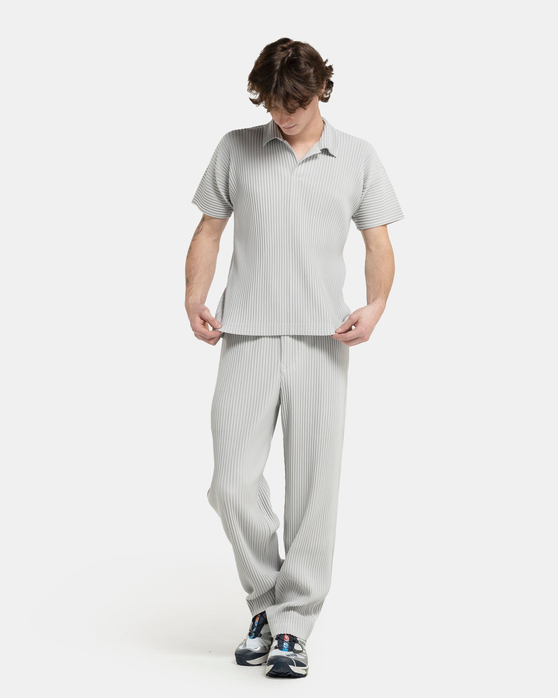 Homme Plissé Issey Miyake Basic Pleated Trouser in Light Grey