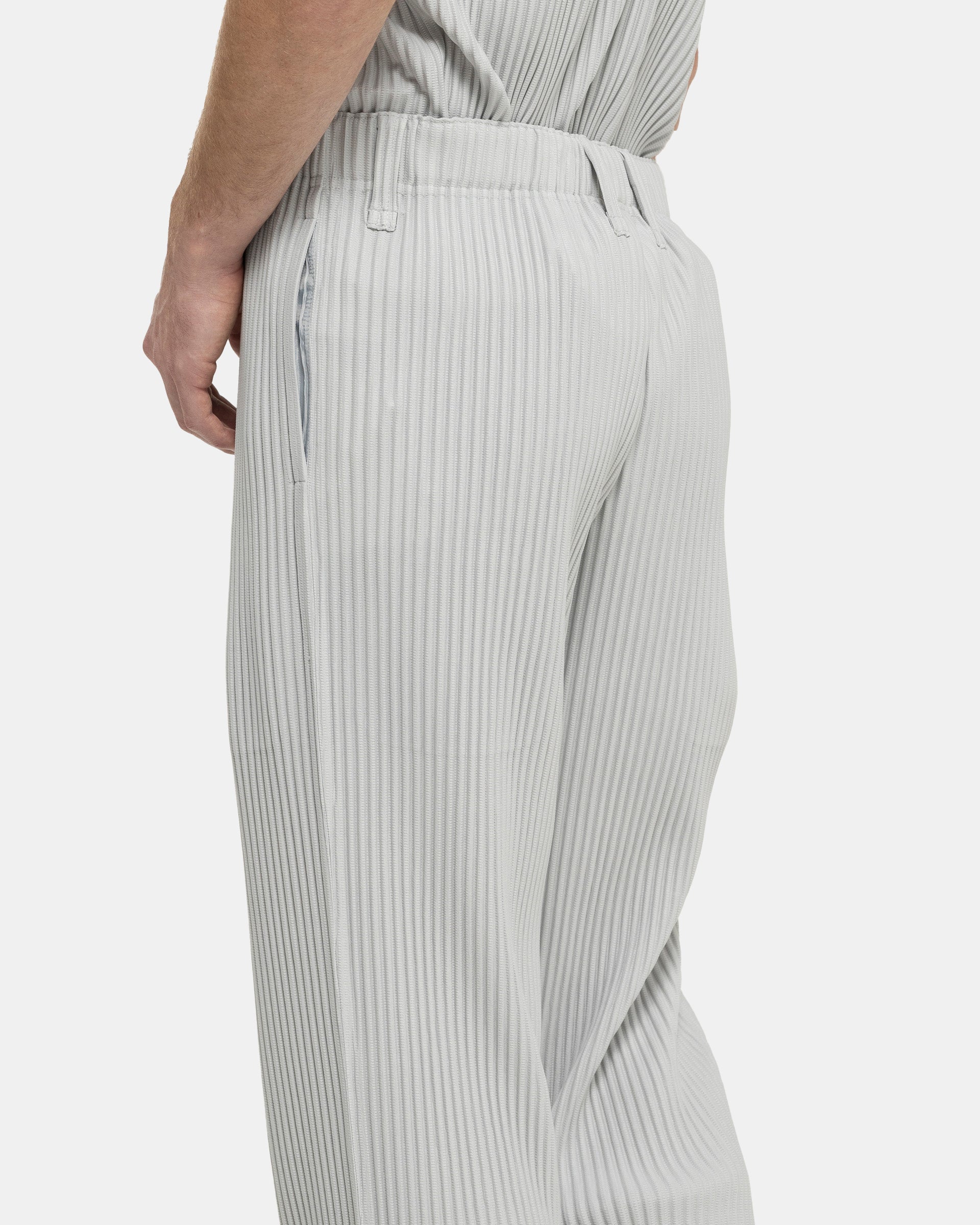 Homme Plissé Issey Miyake Basic Pleated Trouser in Light Grey