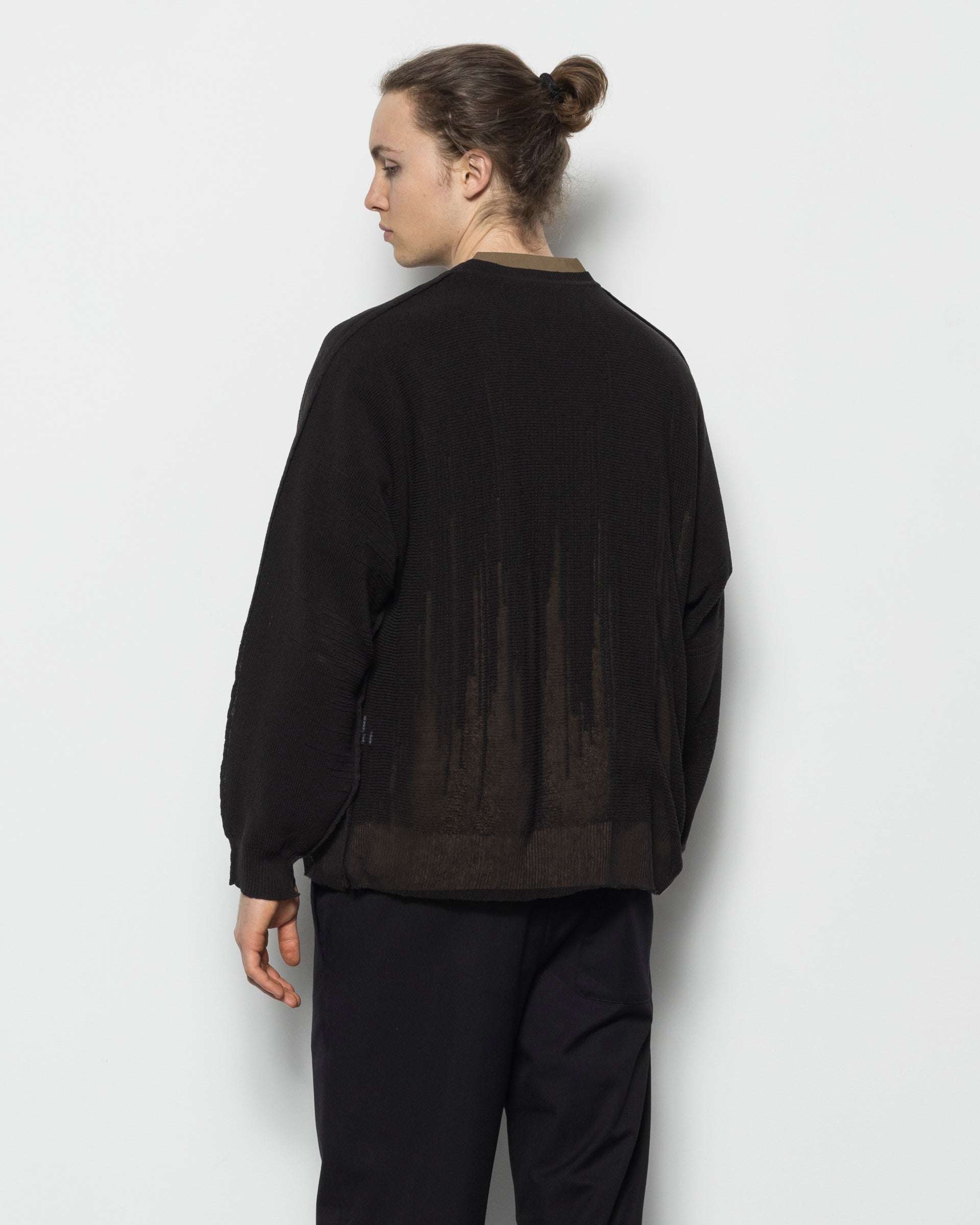 Brush Close-up Knit Long-sleeve in Brown