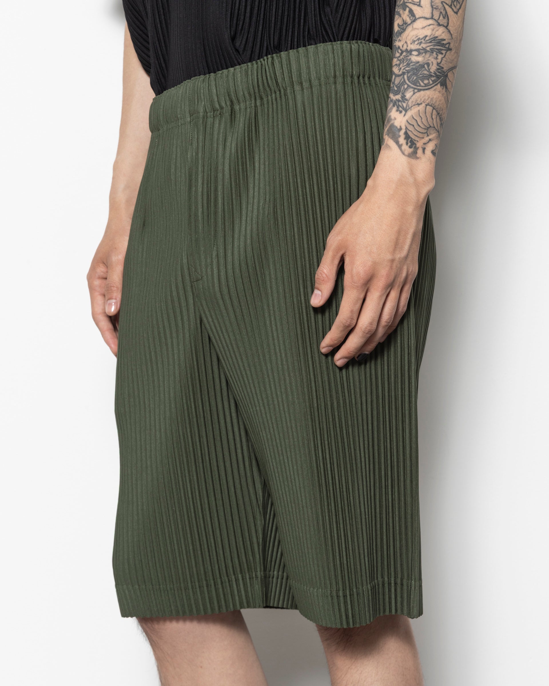Colour Pleats 2 in Duomo Green
