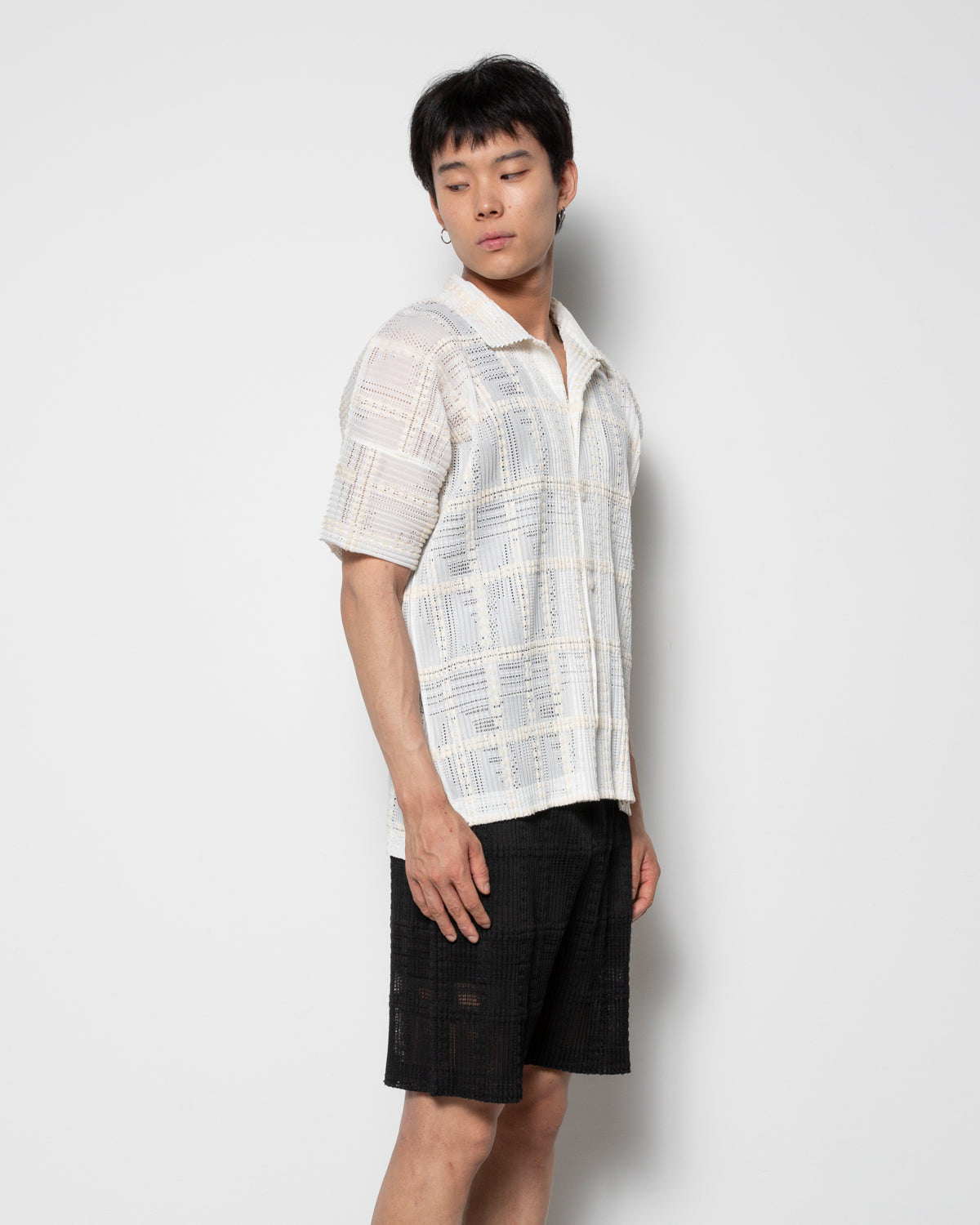 Lace Grid Pleats Shirt in White