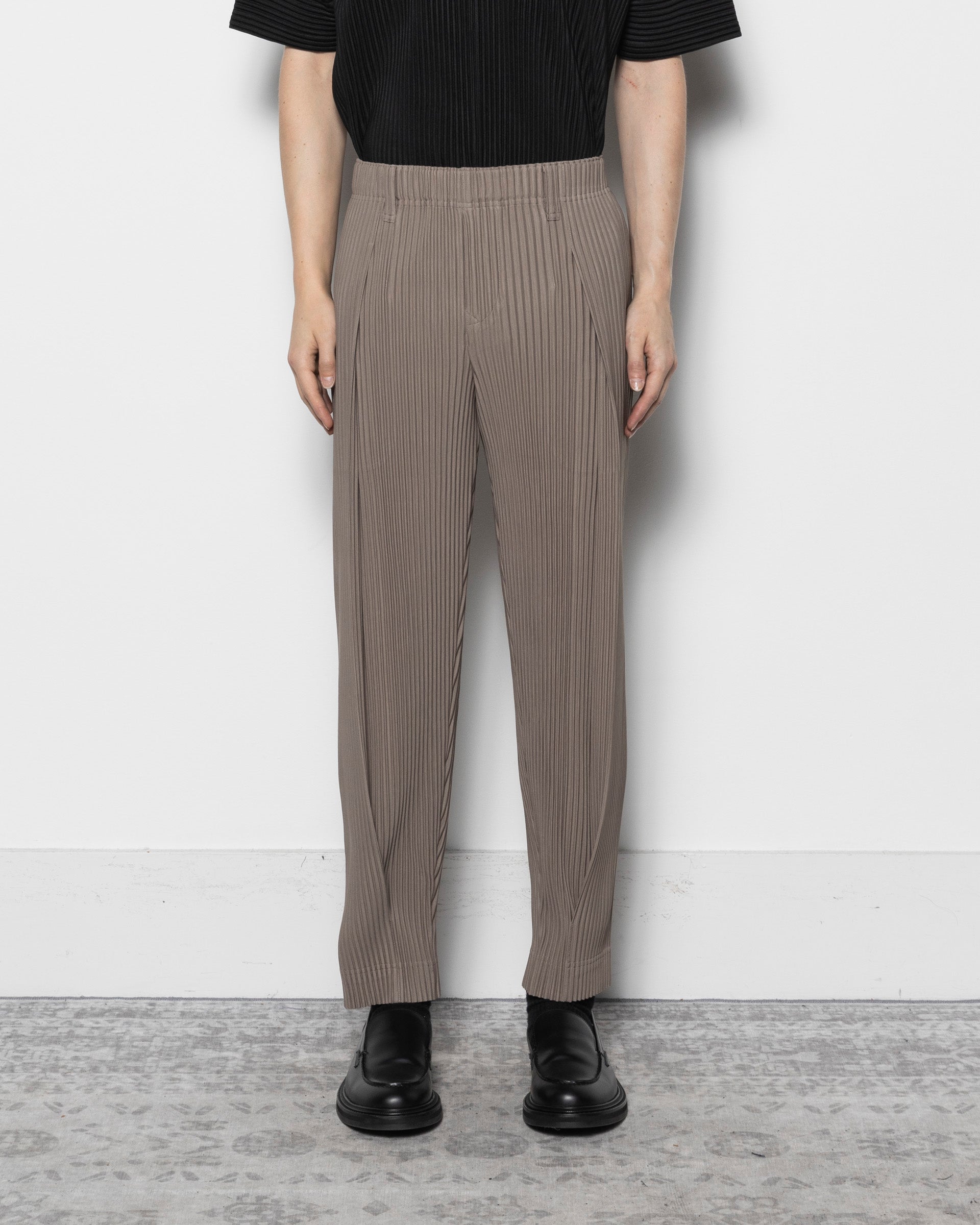 Tailored Pleats 1 in Riverside Grey