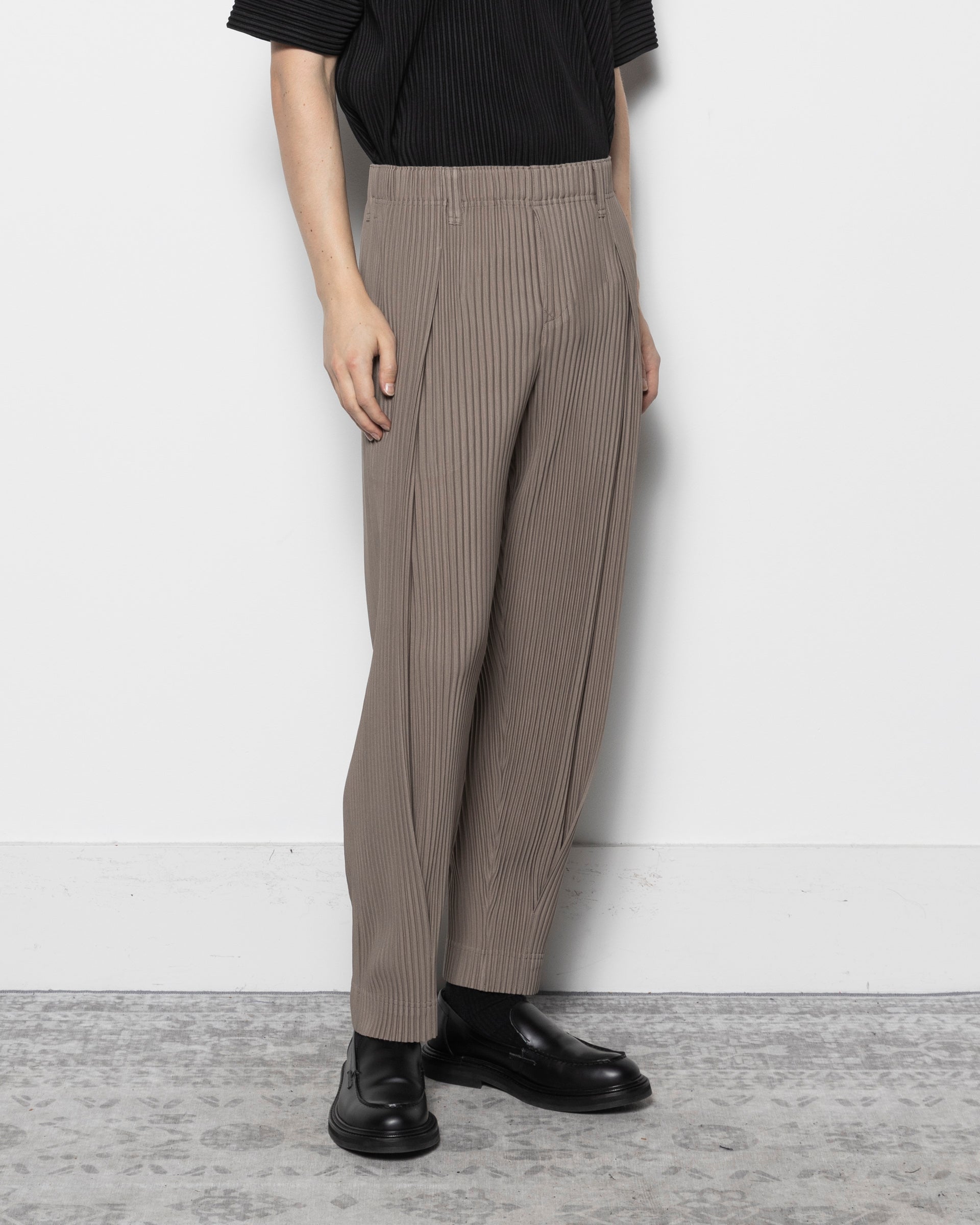 Tailored Pleats 1 in Riverside Grey