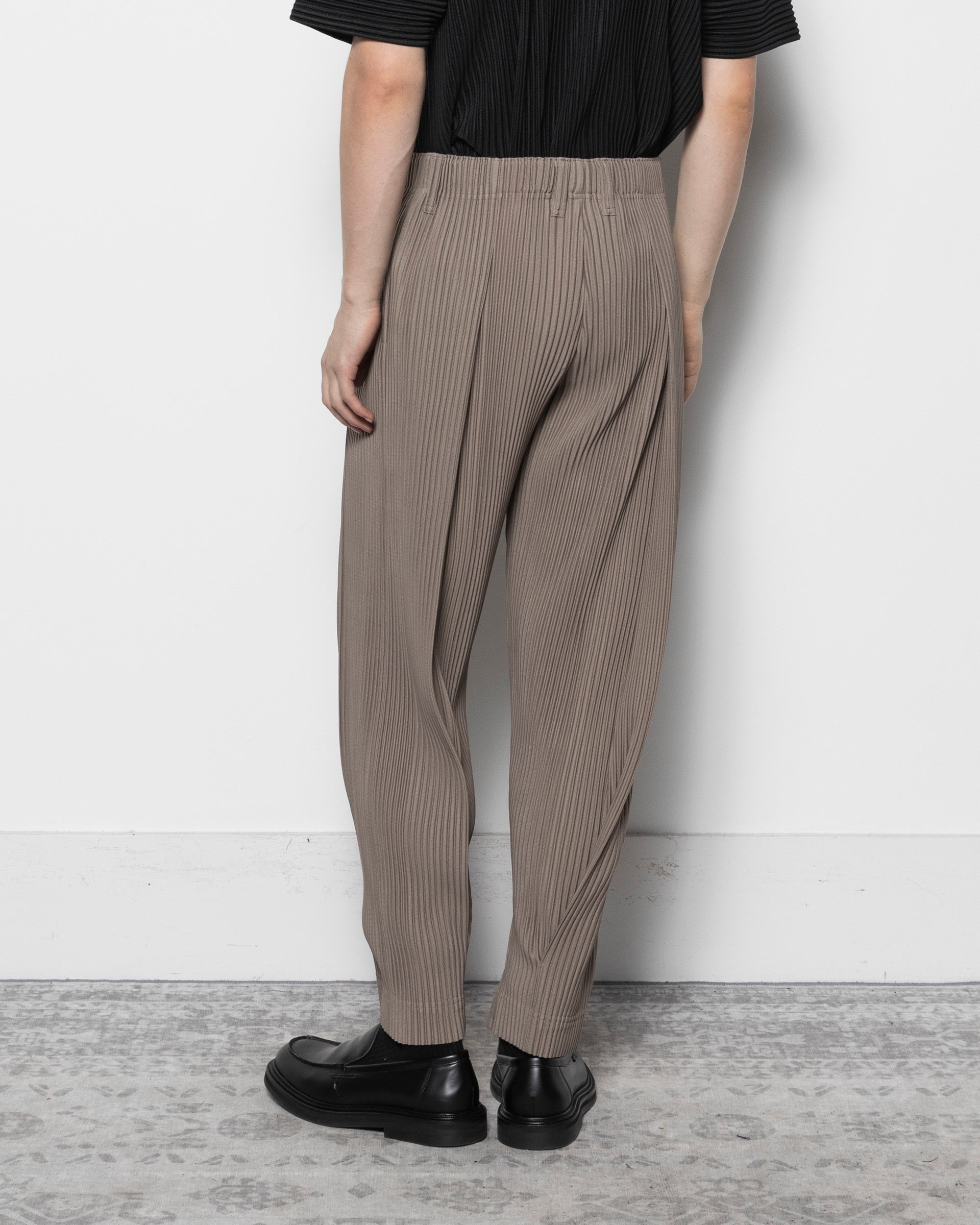 Tailored Pleats 1 in Riverside Grey