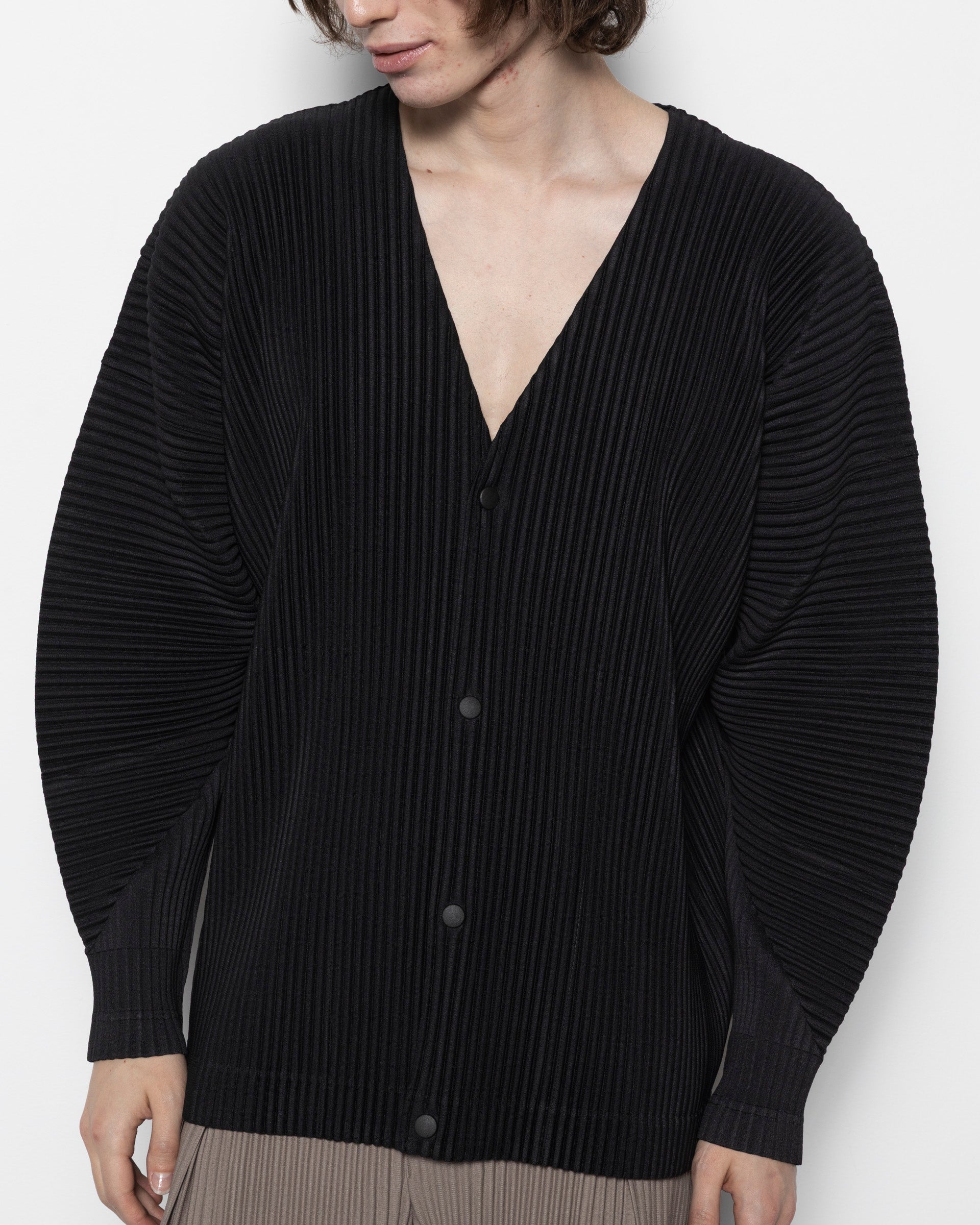 Homme Plissé Issey Miyake MC October Cardigan in Black | RODEN GRAY