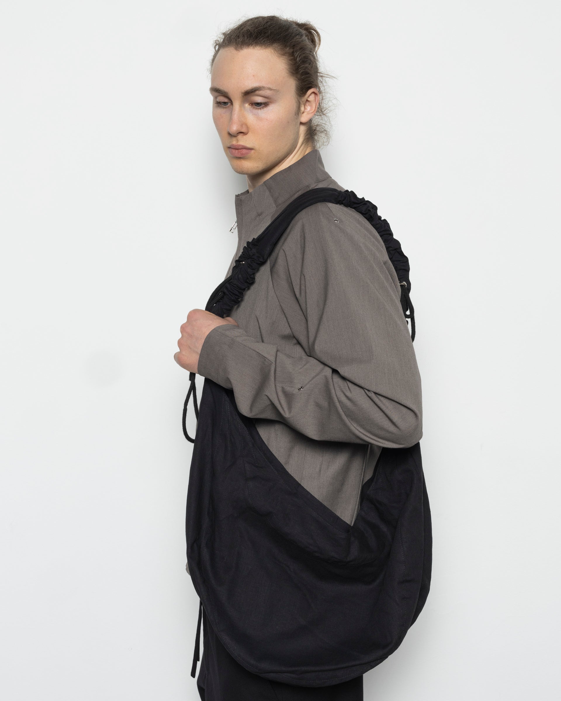 Pieck Bag in Shungite Black