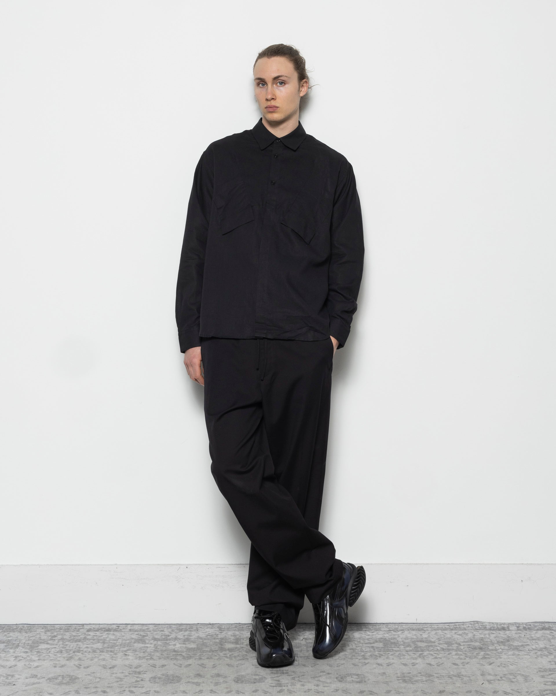 Pieck Shirt in Shungite Black