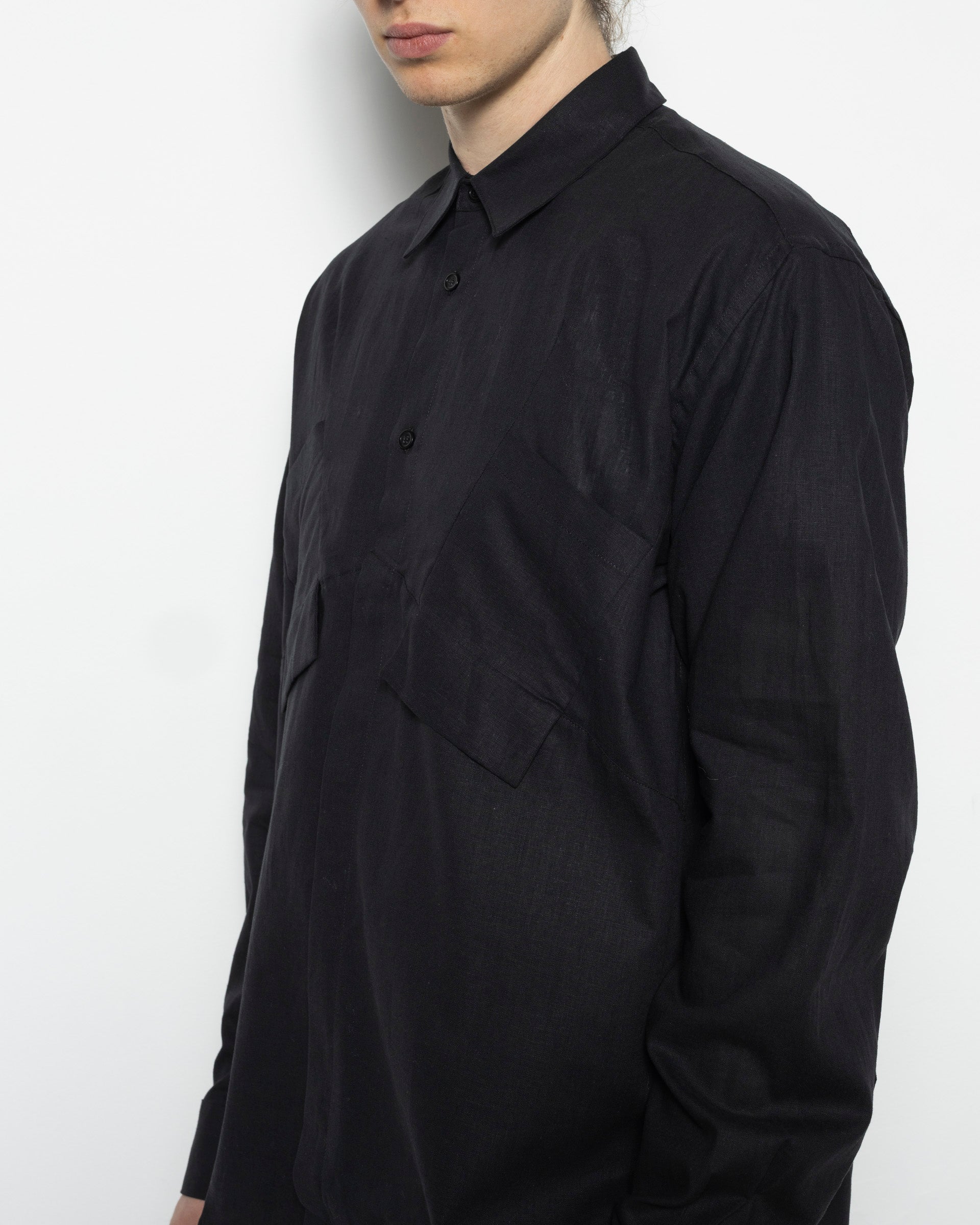 Pieck Shirt in Shungite Black