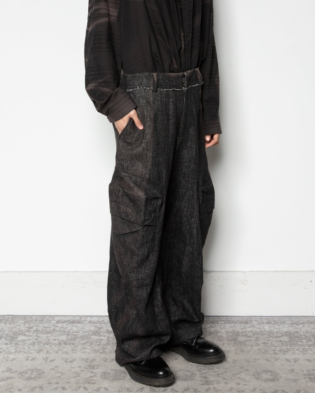 Sun-Bleached 3D-Pocket Trousers In Black