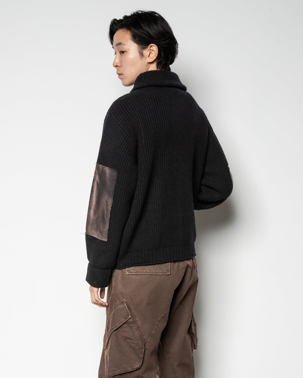 Sun-Bleached Wide Collar Knit Cardigan In Black