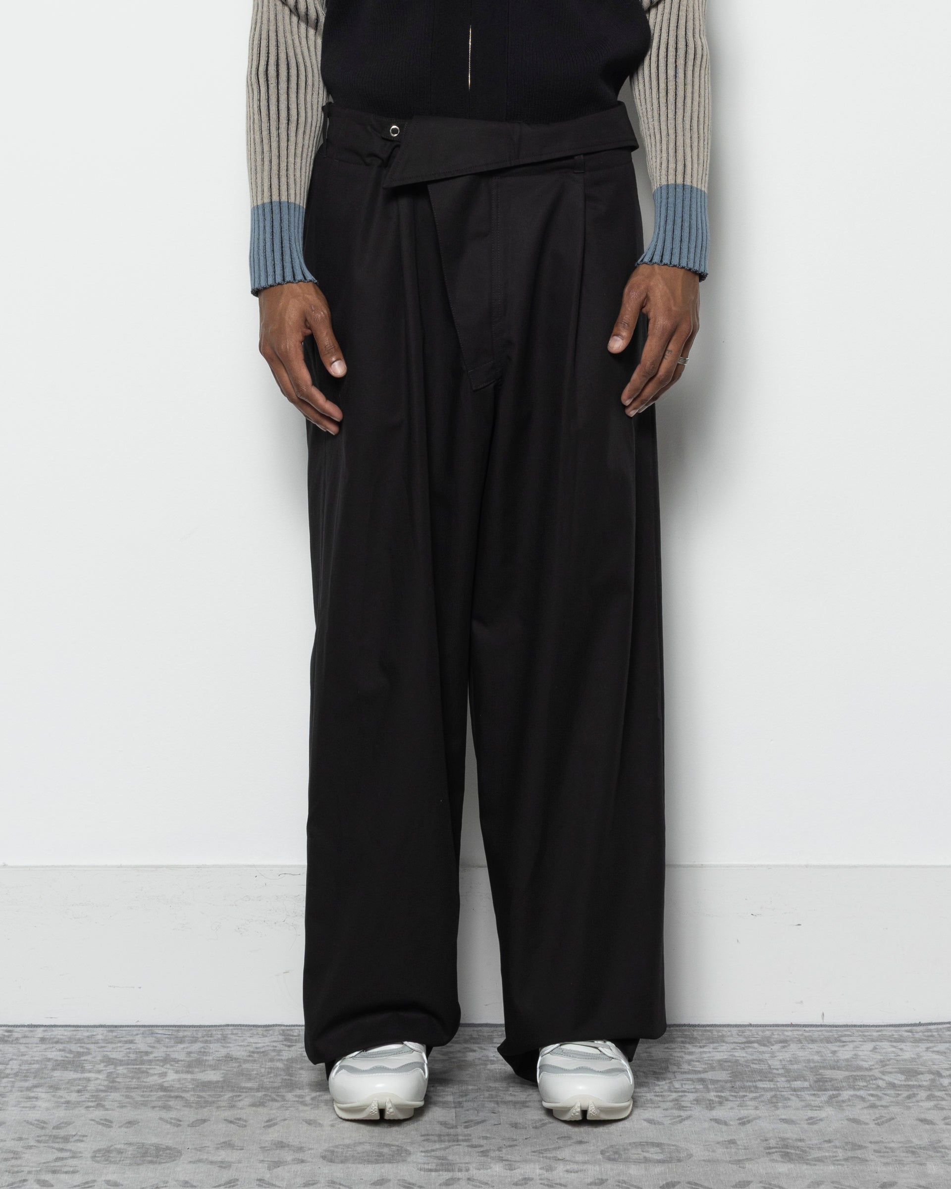 kiko navinトラウザー44 kiko navinトラウザー44 Kiko Kostadinov: Black Navin Wide