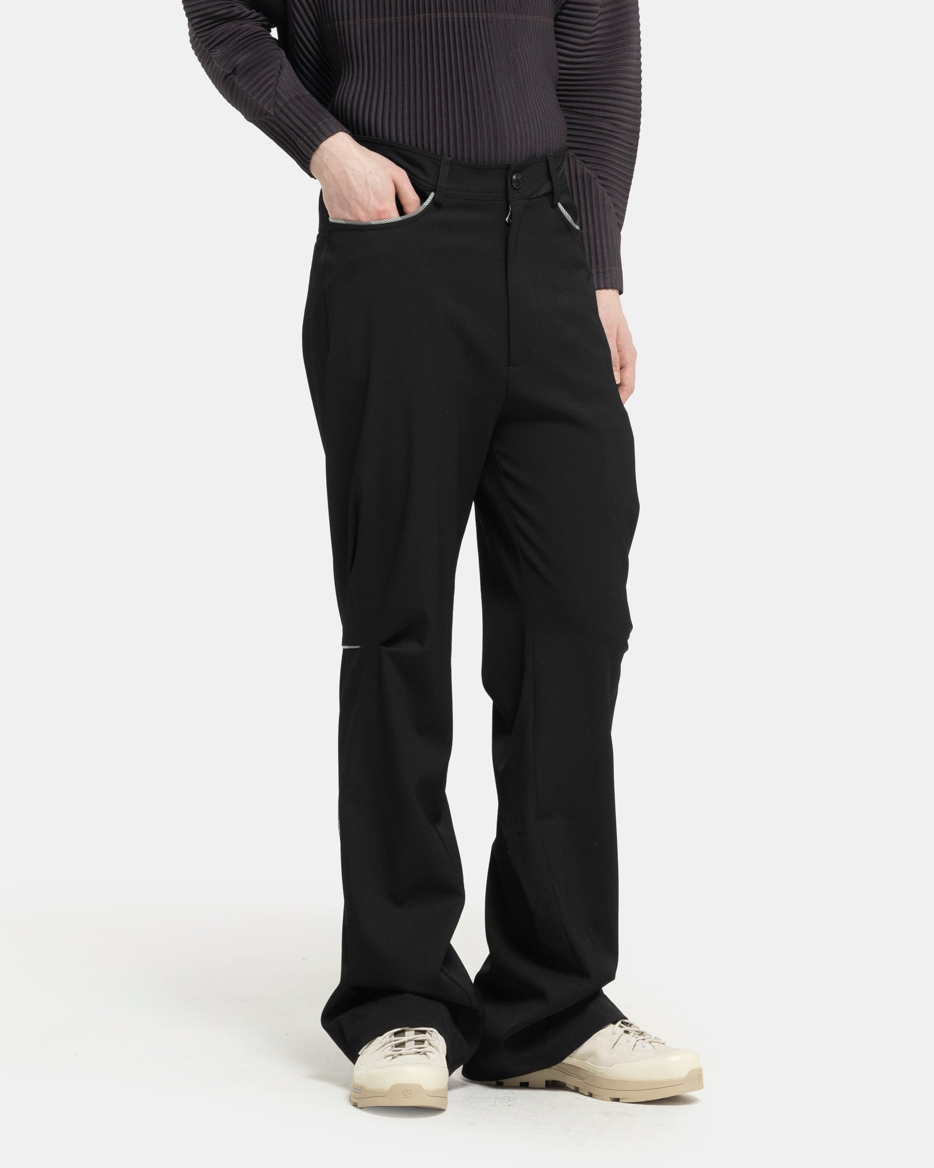 Ohne K-Dart Trouser in Crow Black