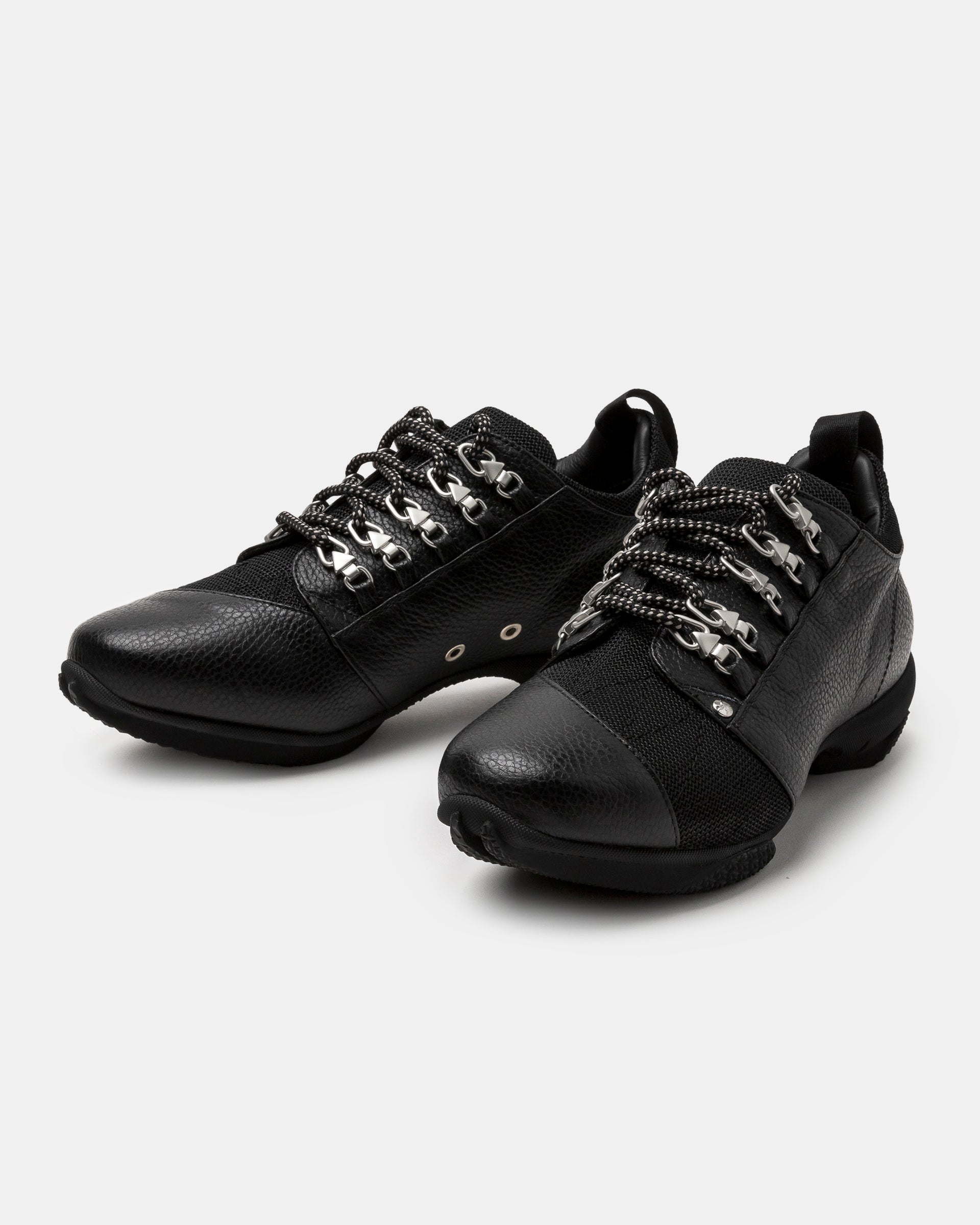 Knox Lace Up in Nero