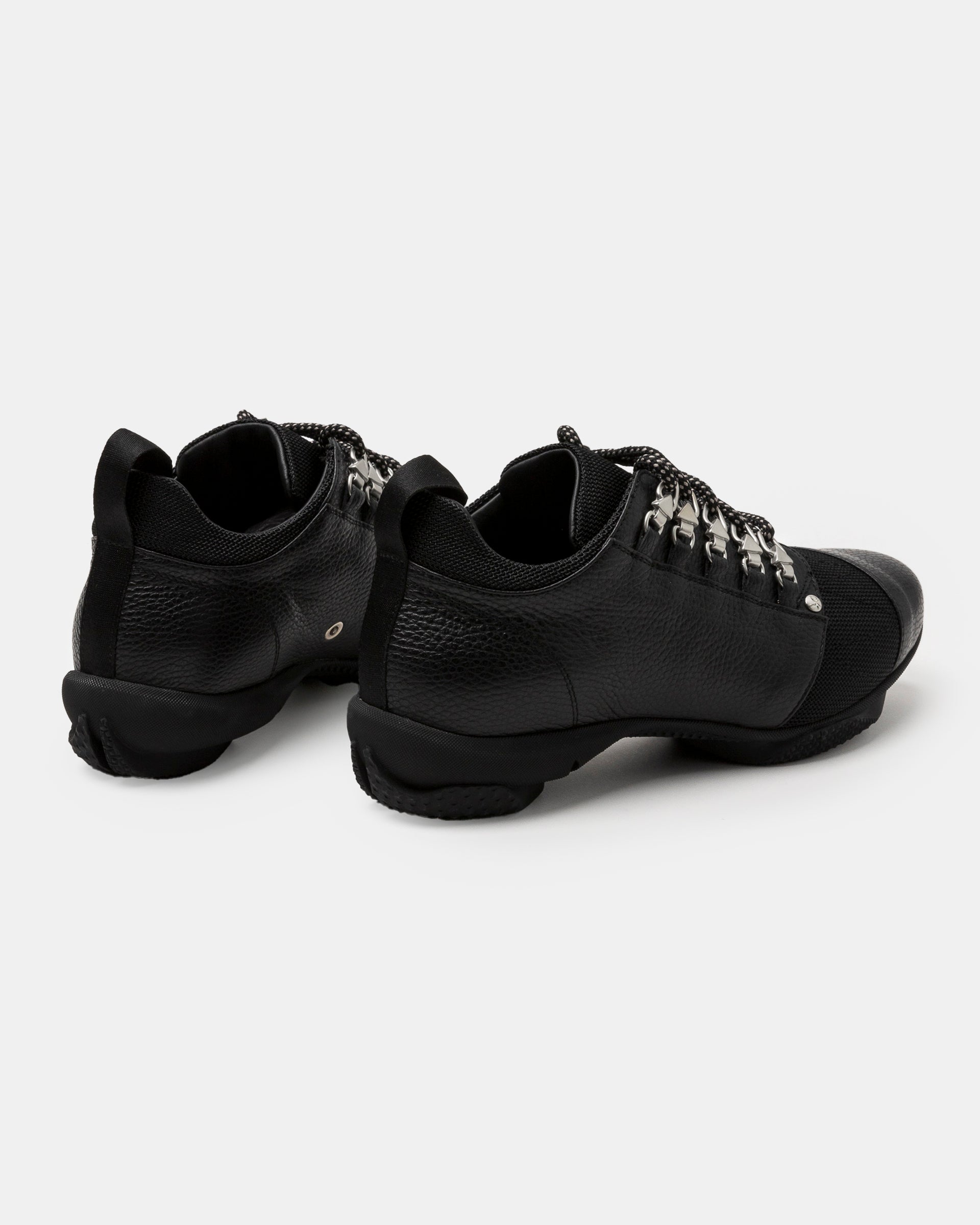 Knox Lace Up in Nero