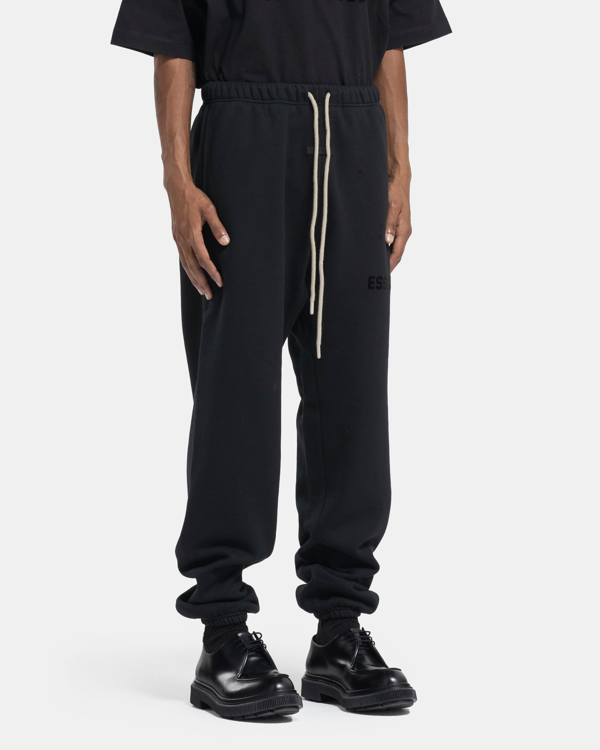 Essentials Sweatpant in Black