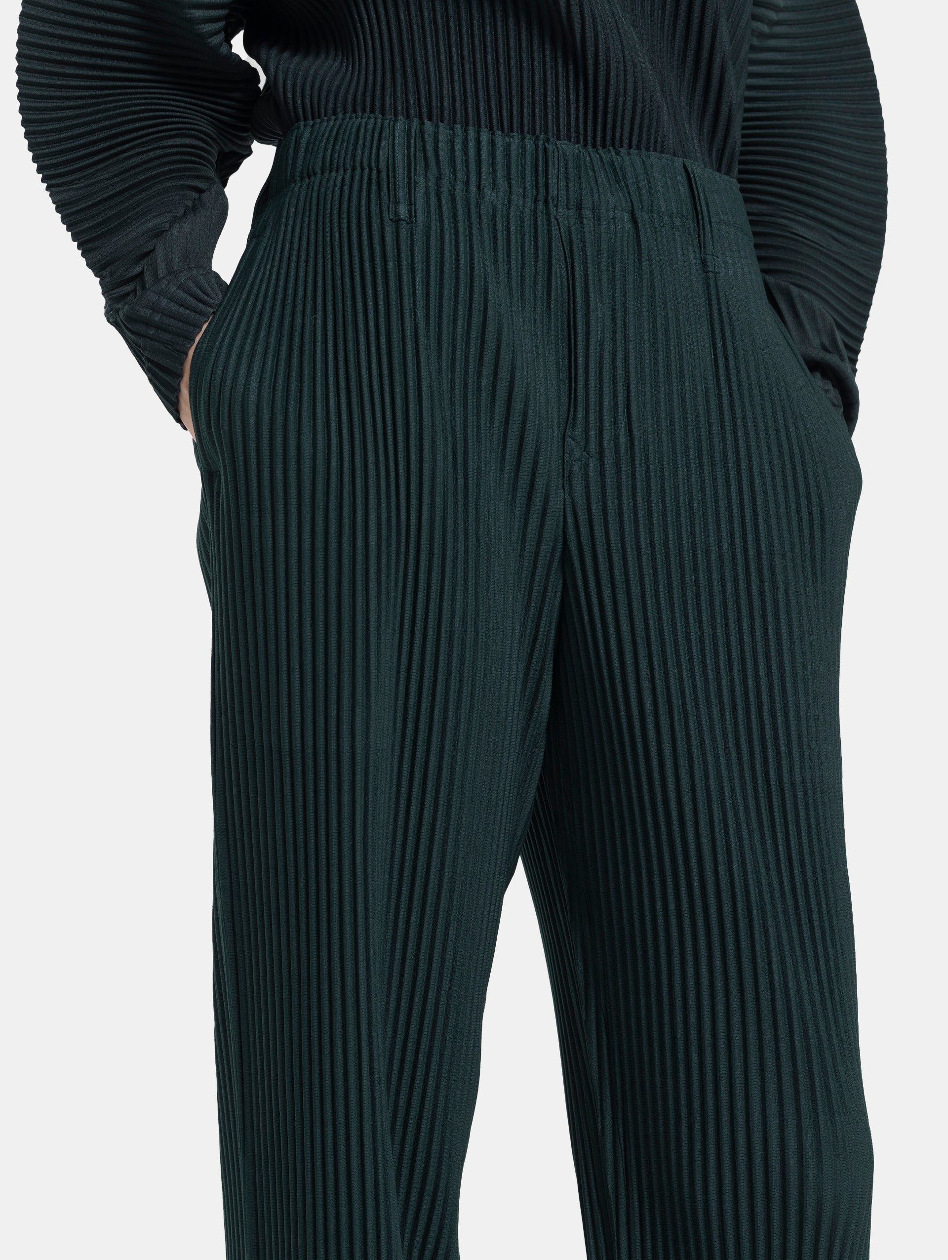 Color Pleated Pants in Deep Green