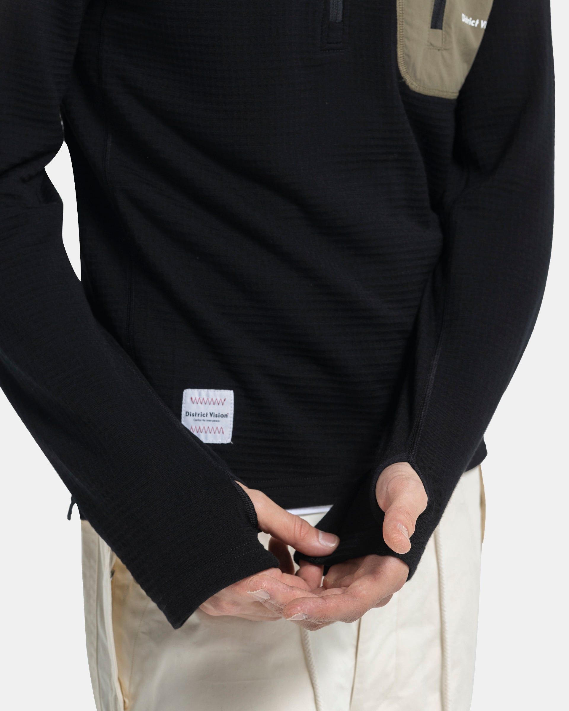 Half-Zip Merino Grid Fleece in Black