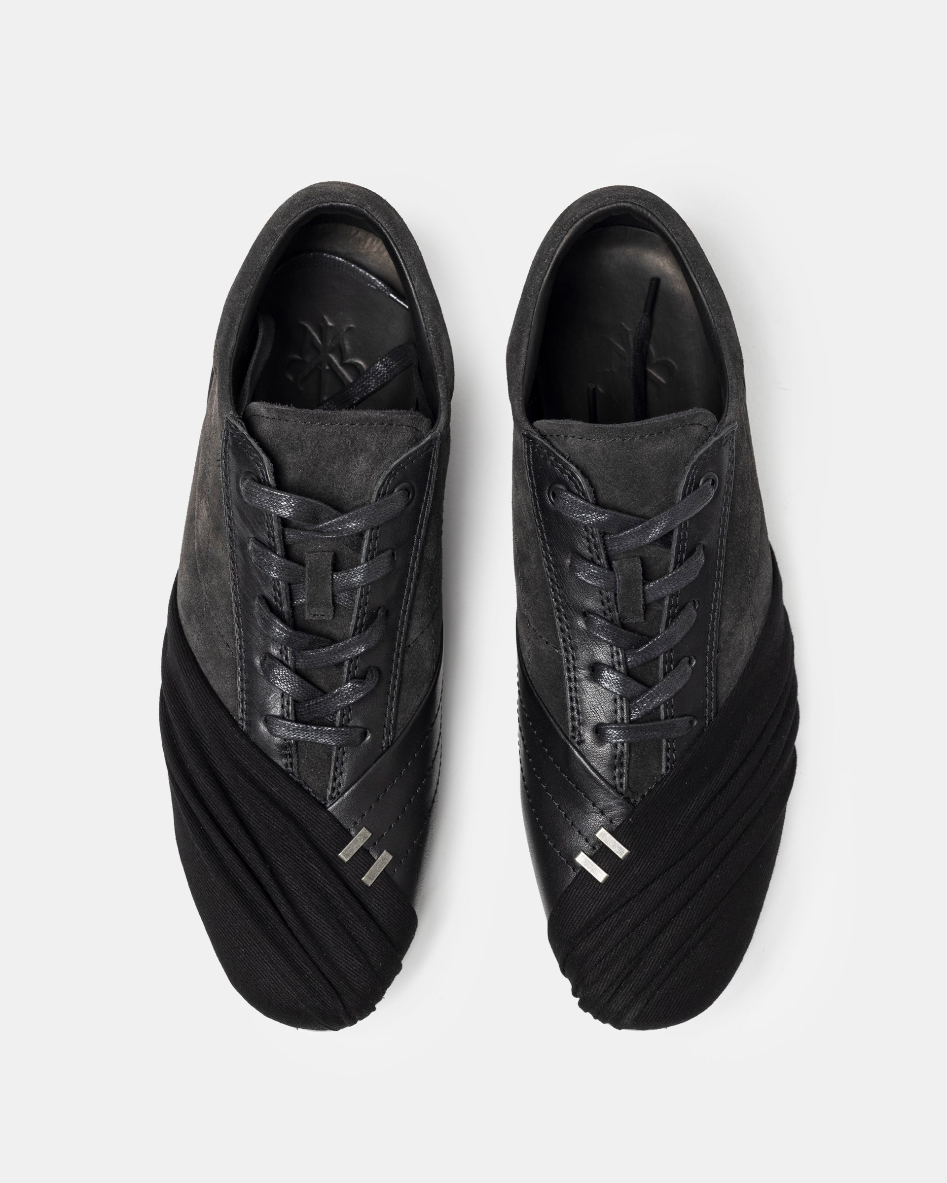 Sinner Racing Sneaker in Black