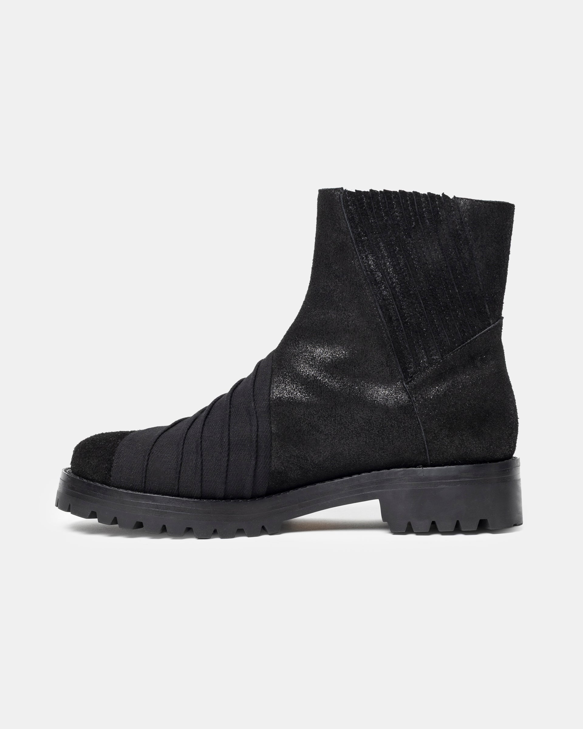 Sinner Ankle Boots in Black