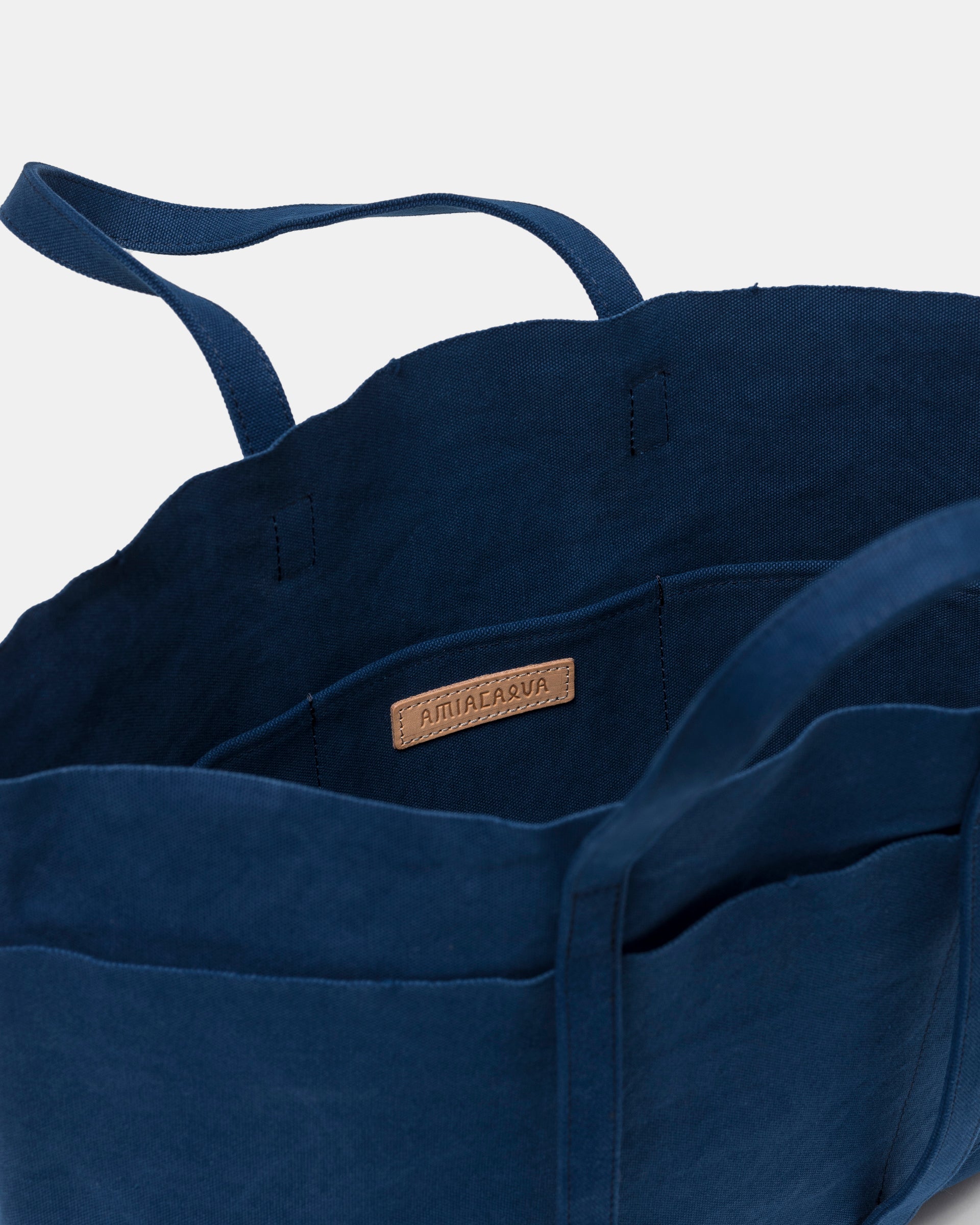 Washed Canvas 6Pocket Tote (M) in Blue