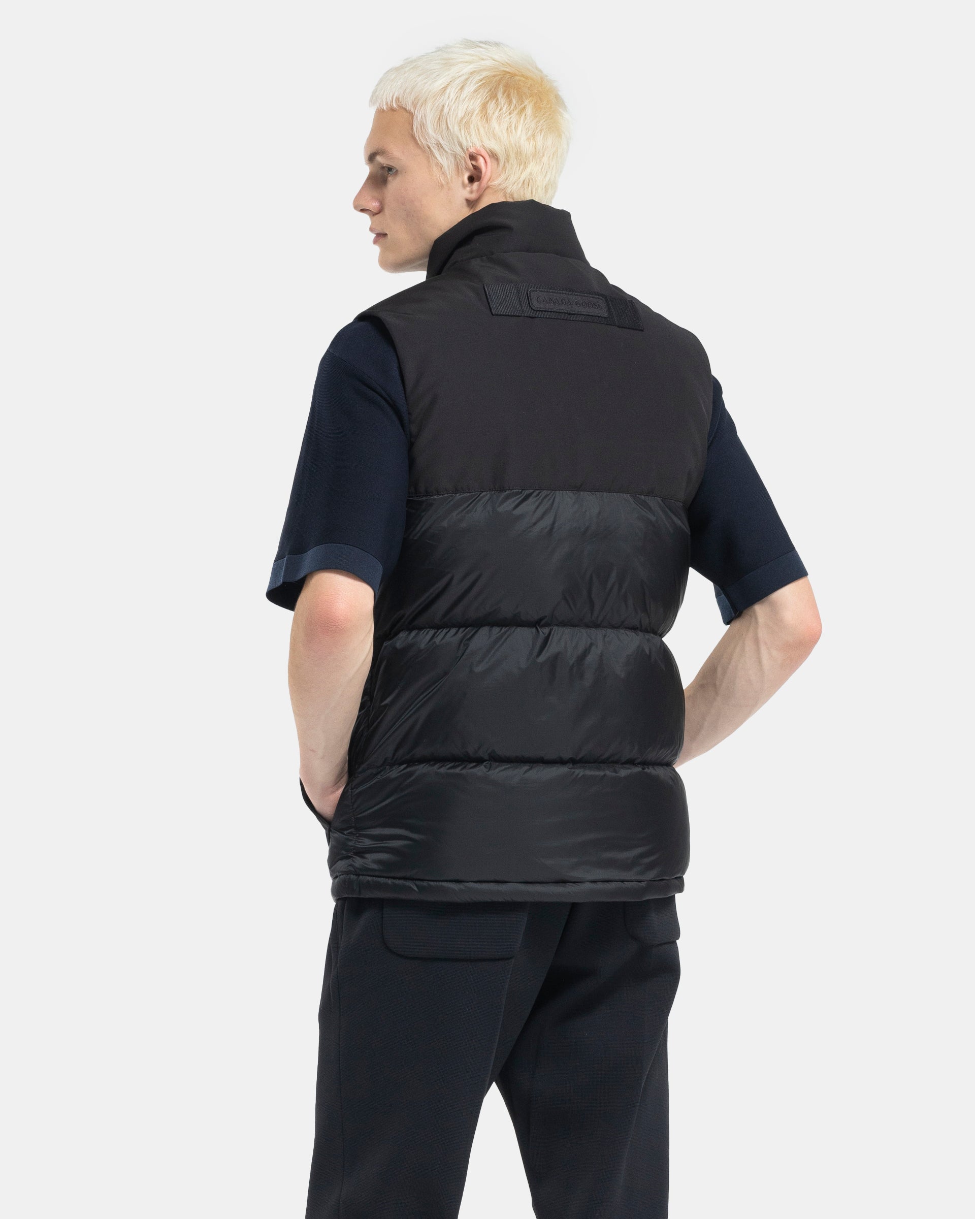 Paradigm Freestyle Vest in Black Disc