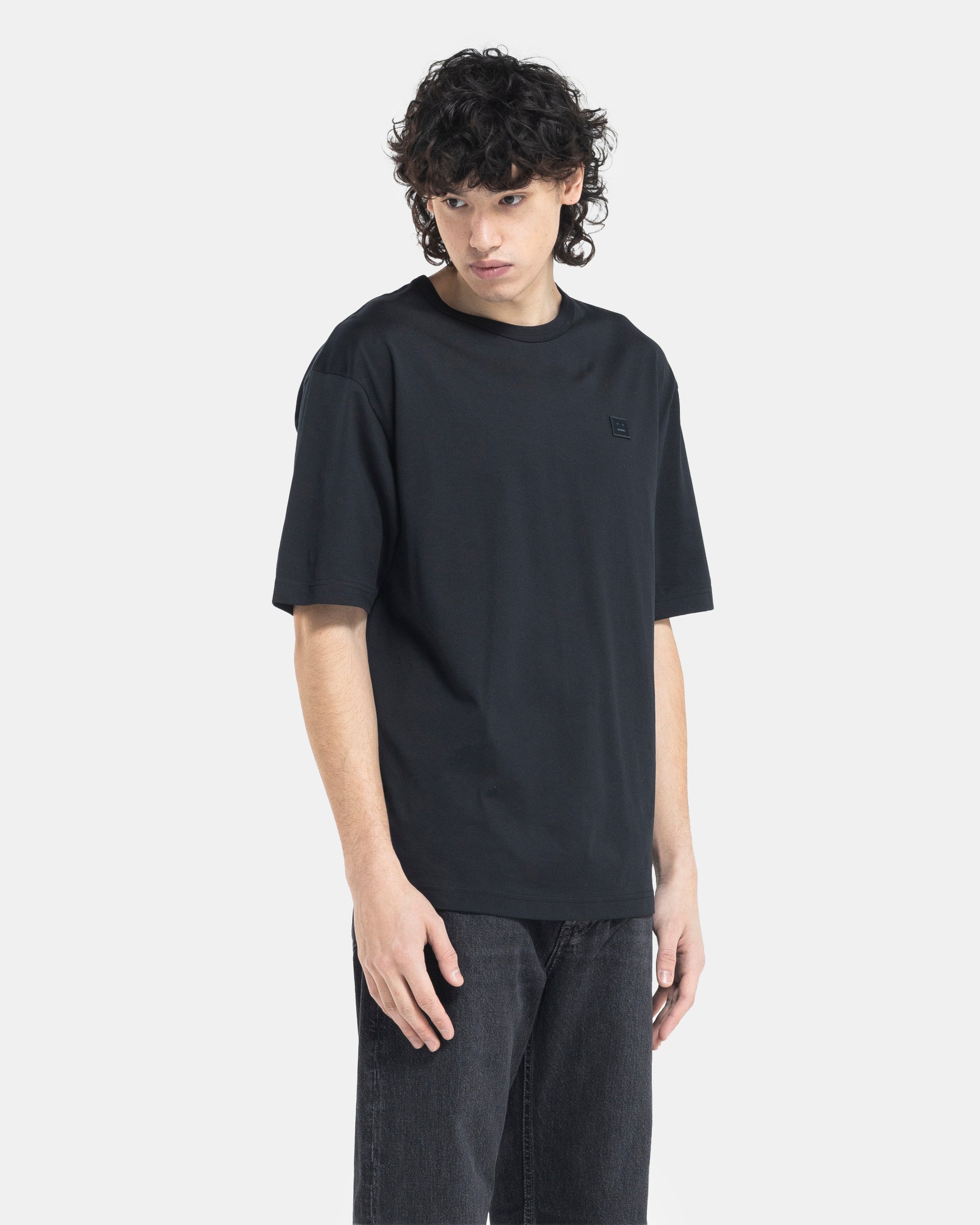 Relaxed Crew Neck T-Shirt in Black