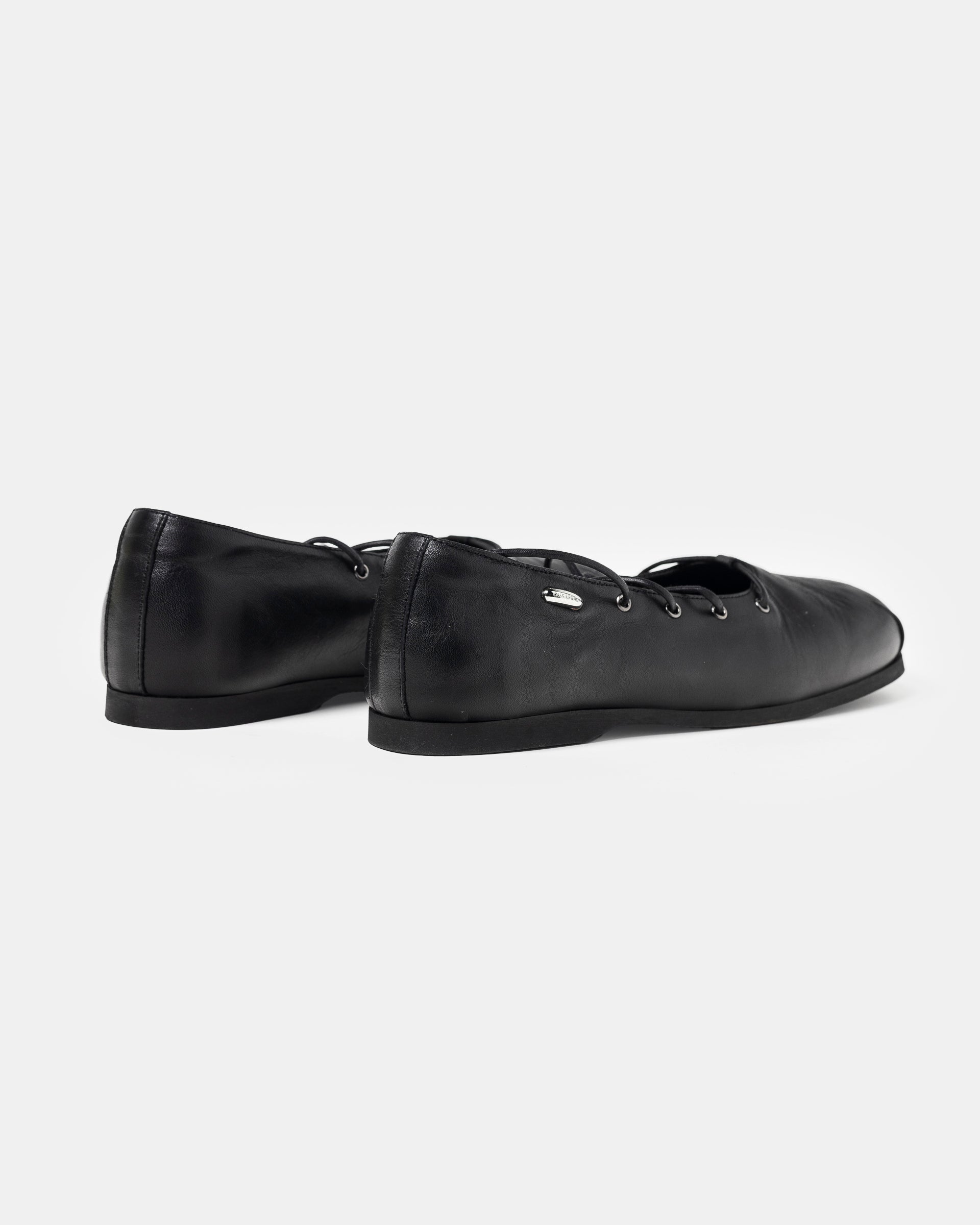 Laced Slip-on in Black