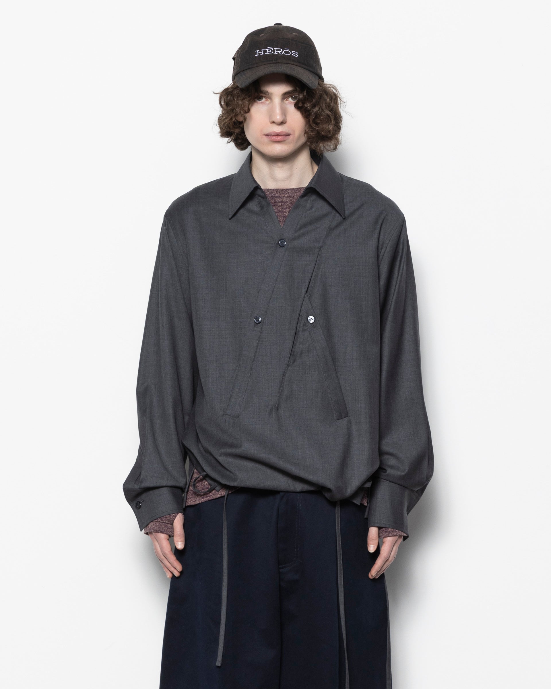 nullus Crossed Over Shirt in Grey サイズ2 Nullus Crossed Over Shirt in Grey | RODEN GRAY