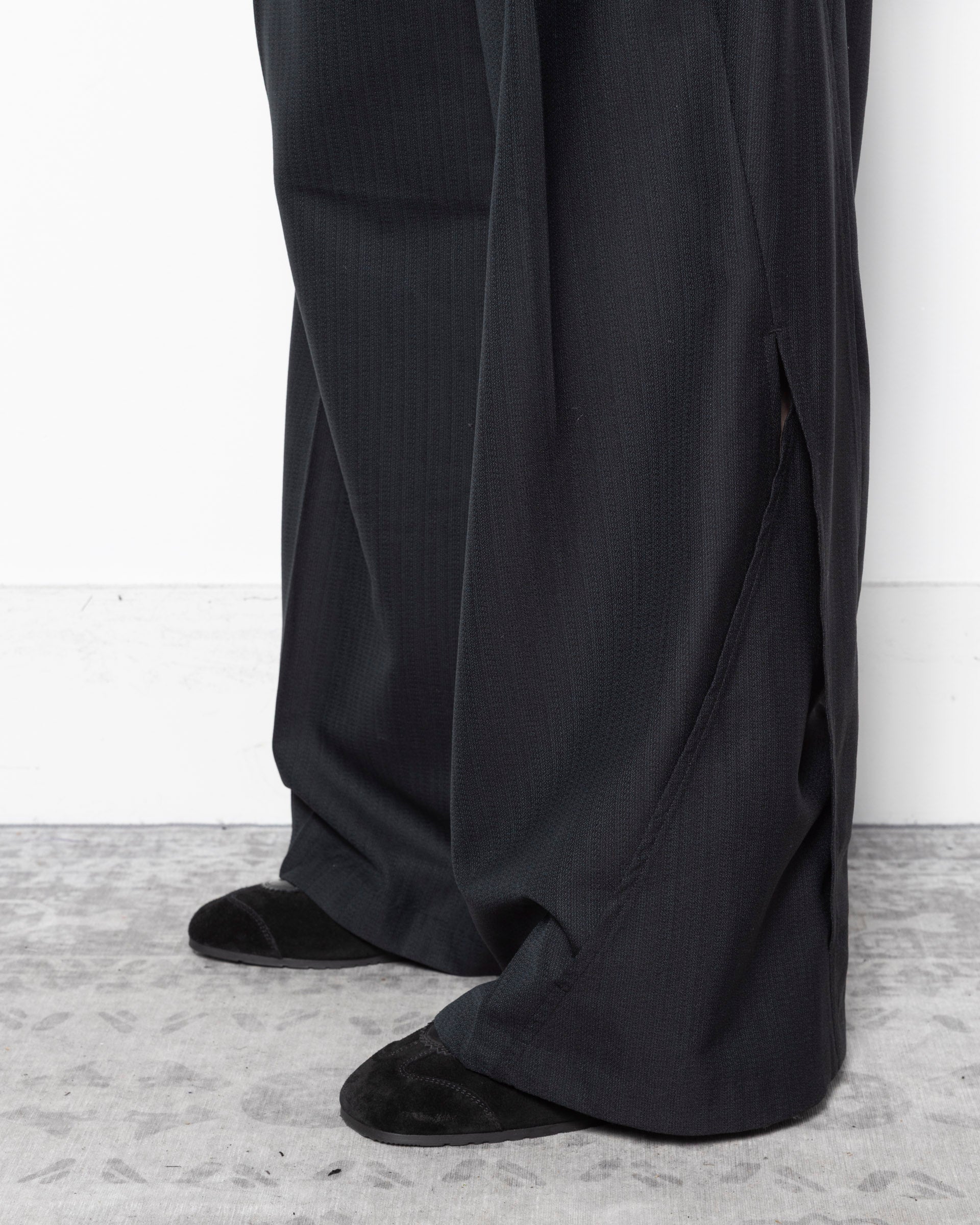 Woolen Interweaved Trousers in Midnight