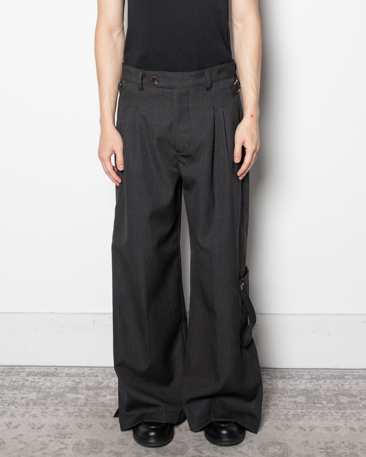 Nullus x RG Exclusive XPocket Trousers in Grey