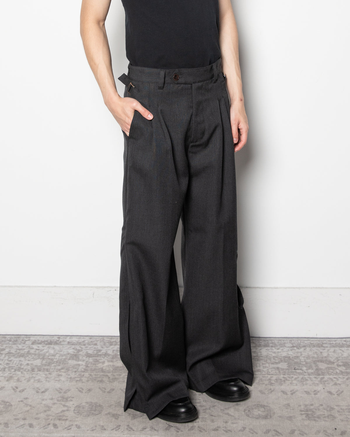 Nullus x RG Exclusive XPocket Trousers in Grey