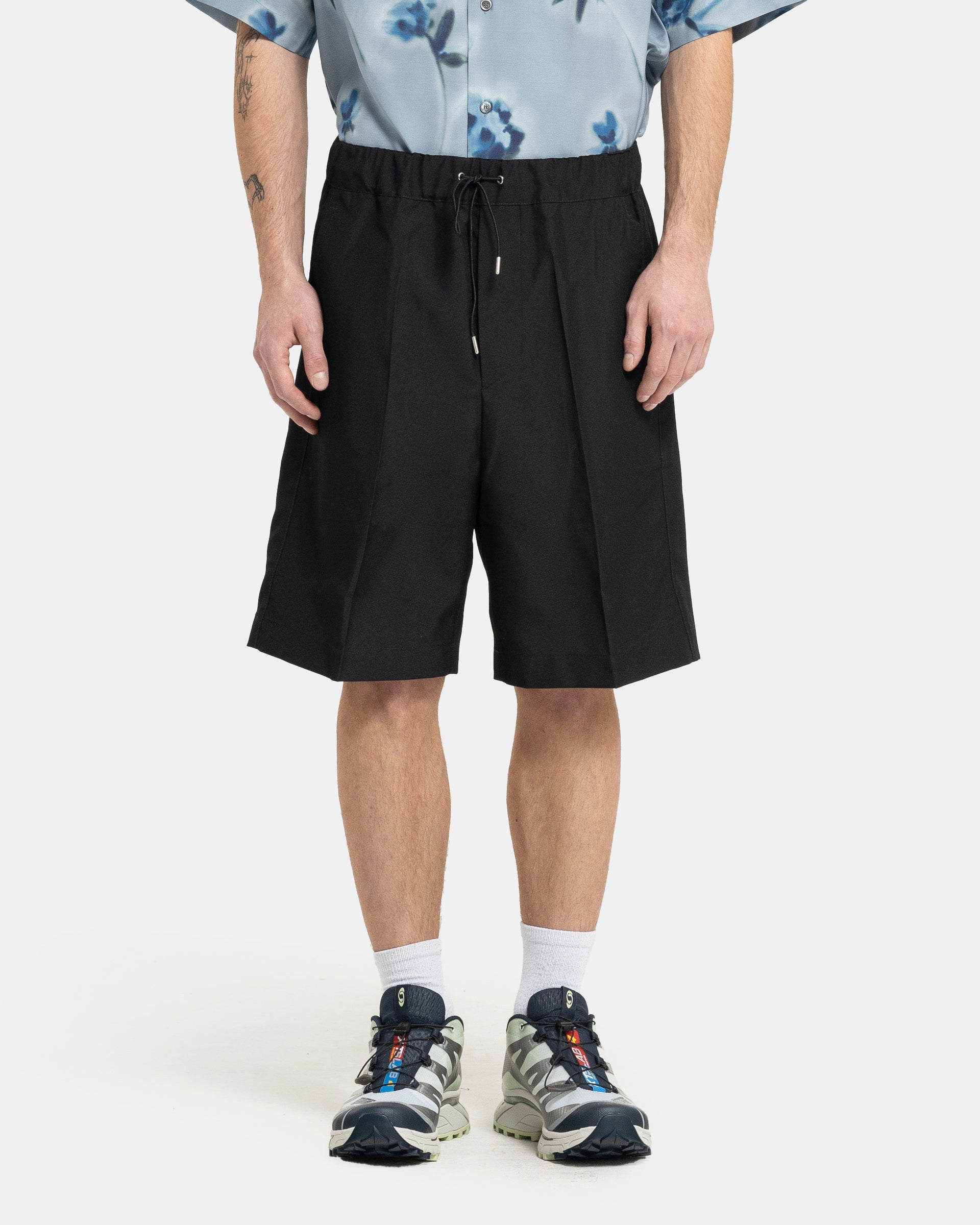 Base Short in Black