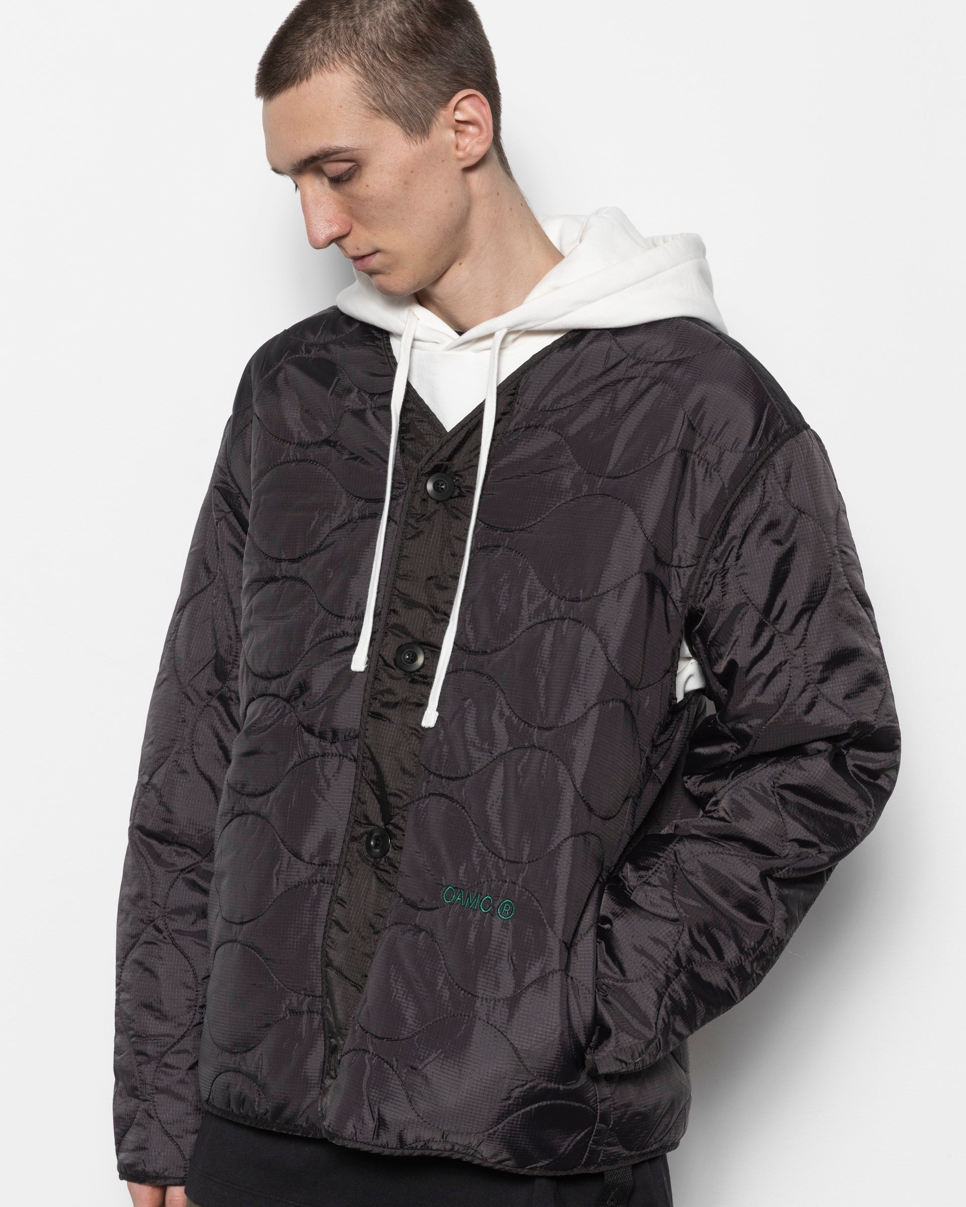 Combat Liner in Black