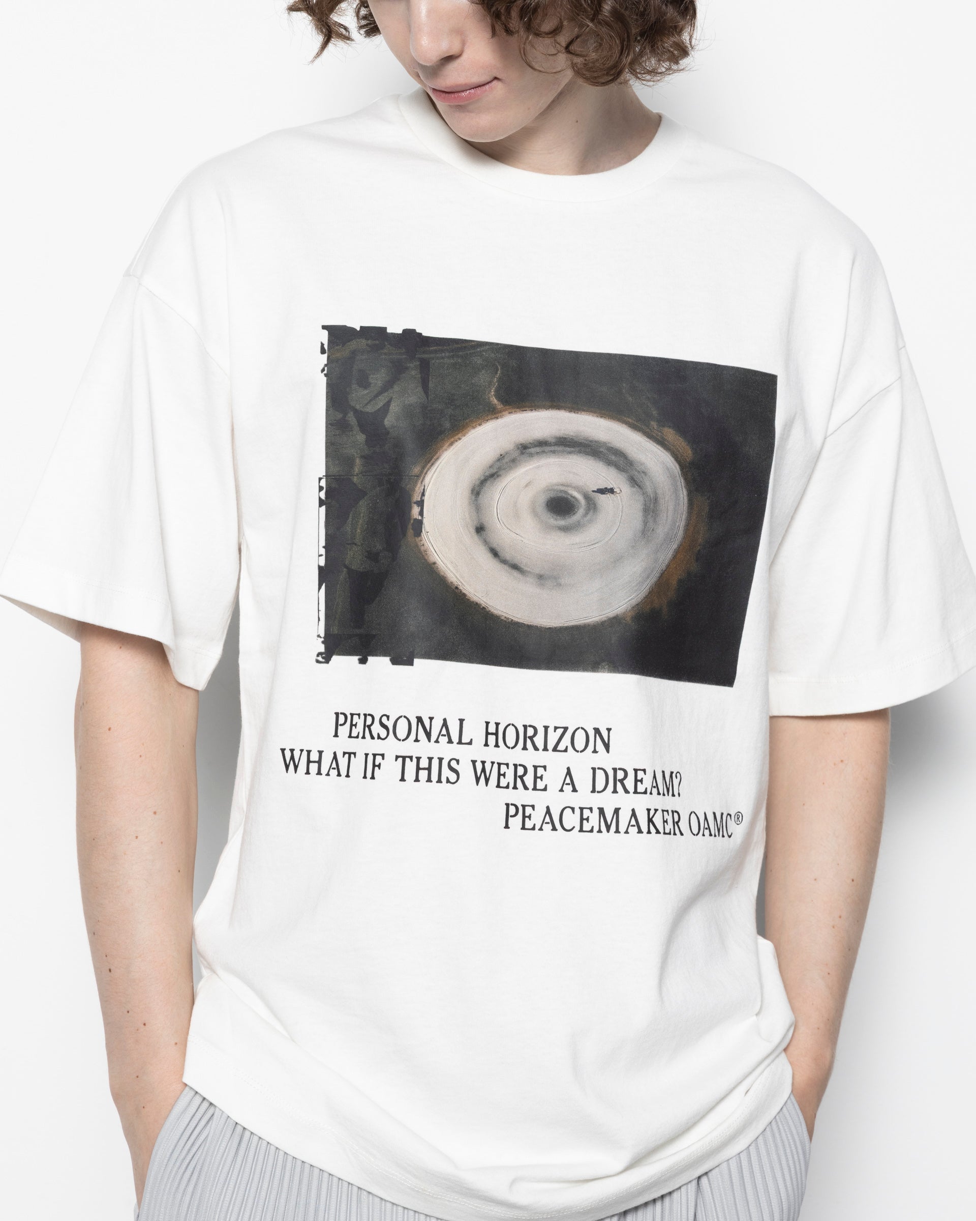 Loose Fit T-shirt Landart 03 Print in White