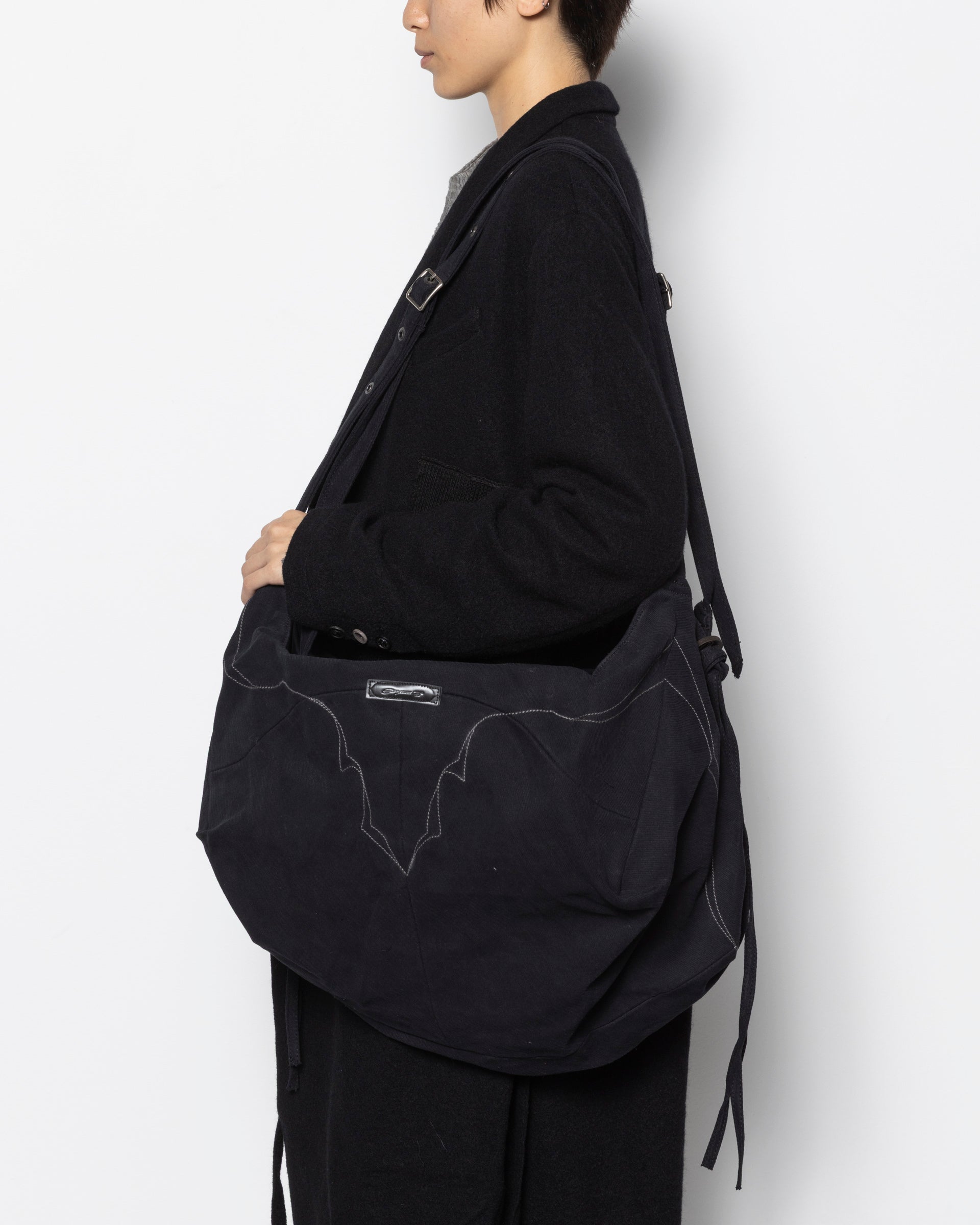 Nerd Shoulder Bag in Black
