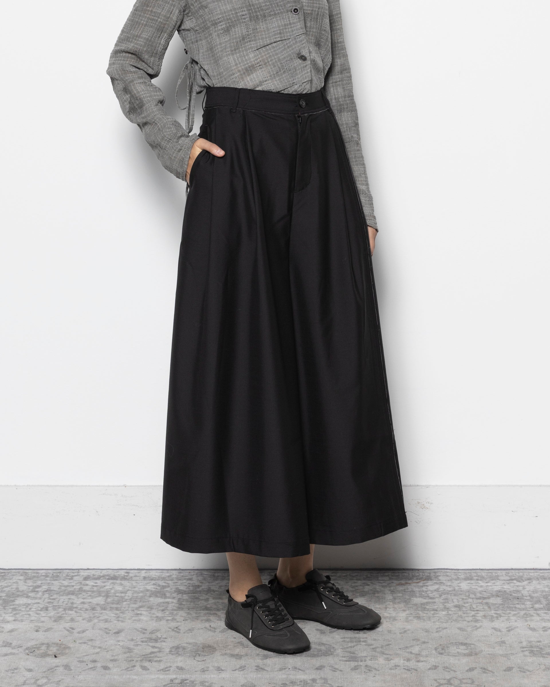 Pleated Hakama in Black