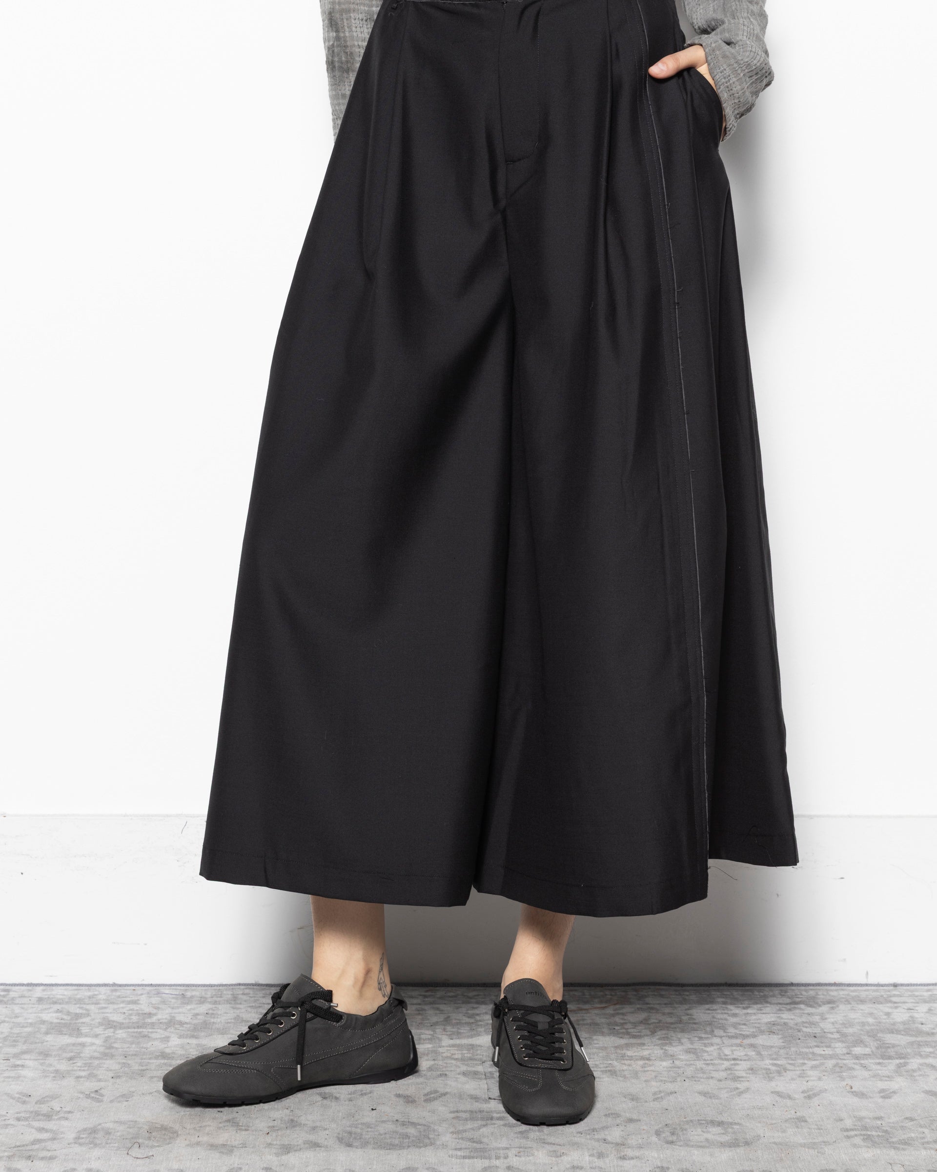 Pleated Hakama in Black